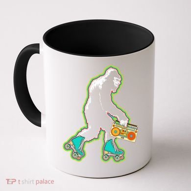 Sasquatch Roller Skater Bigfoot Skate Vintage Roller Skating Gift Coffee Mug