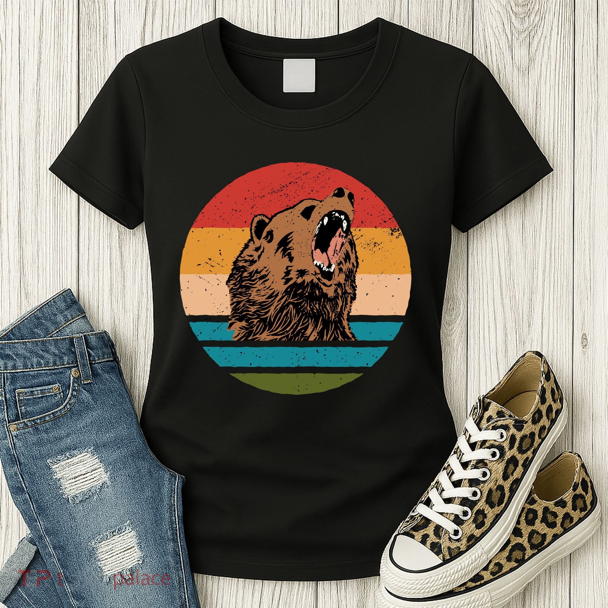 Sunset Retro Wild Bear Women's T-Shirt