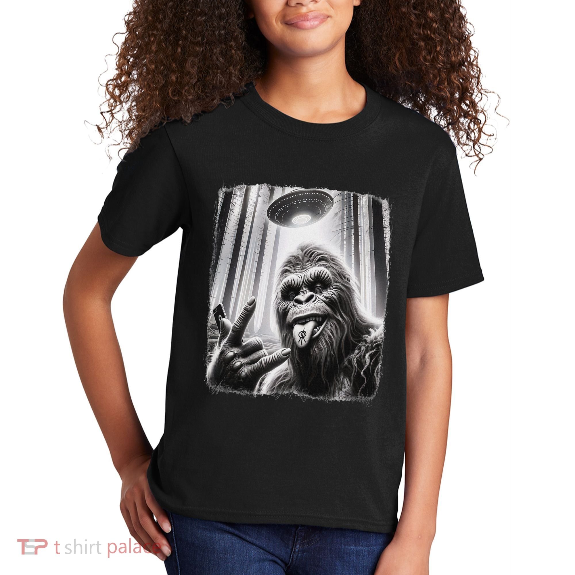 Sasquatch Selfie Big Foot Rock On Ufo Alien Kids T-Shirt
