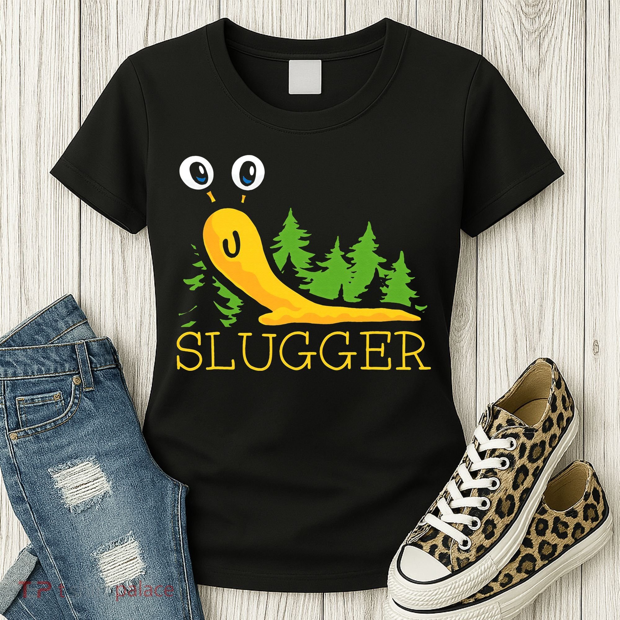 Slugger Slug – Funny Banana Slug Expert Baseball Game Player Women's T-Shirt