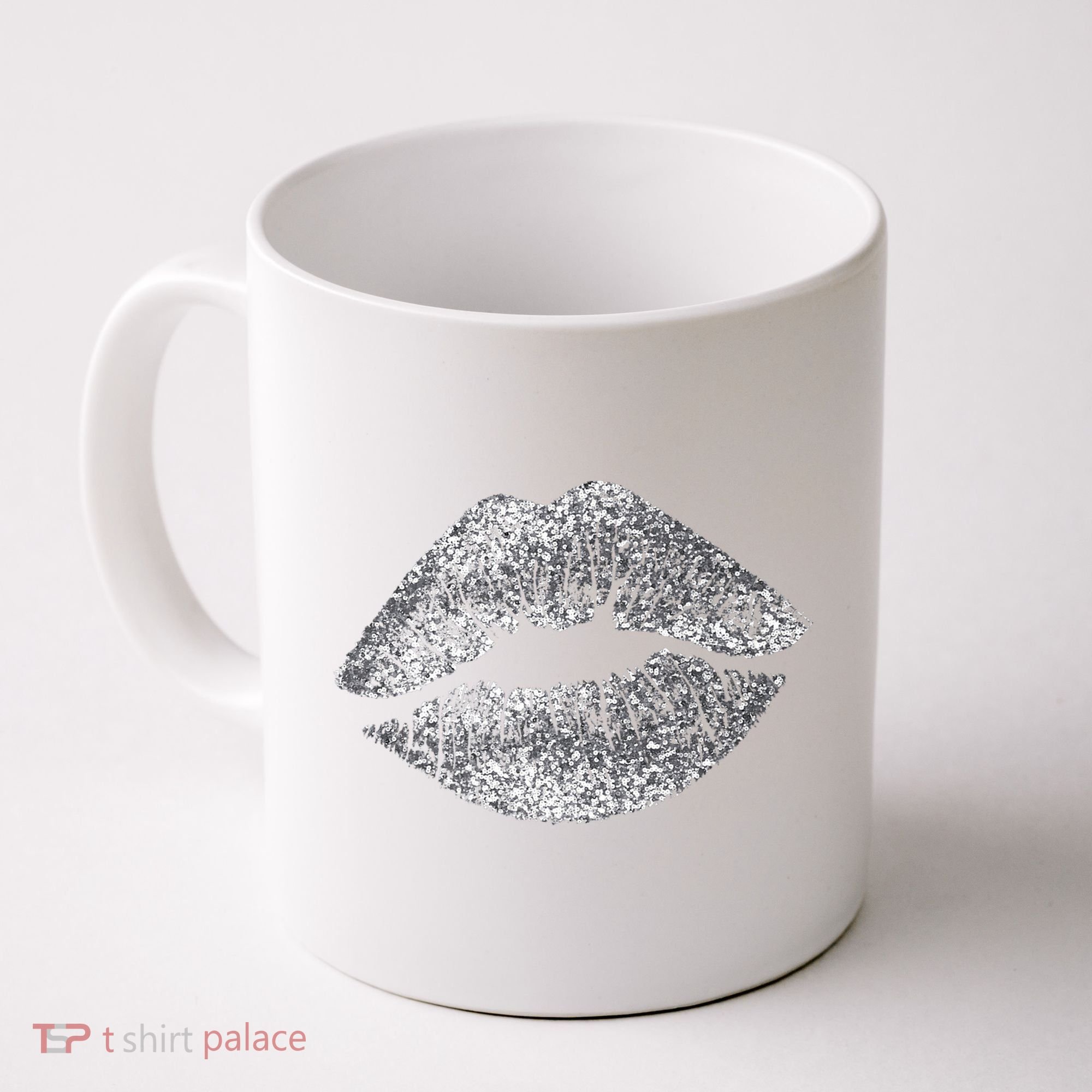 Sexy Silver Glitter Lips Kiss Me Love Makeup Lipstick Shirt Coffee Mug