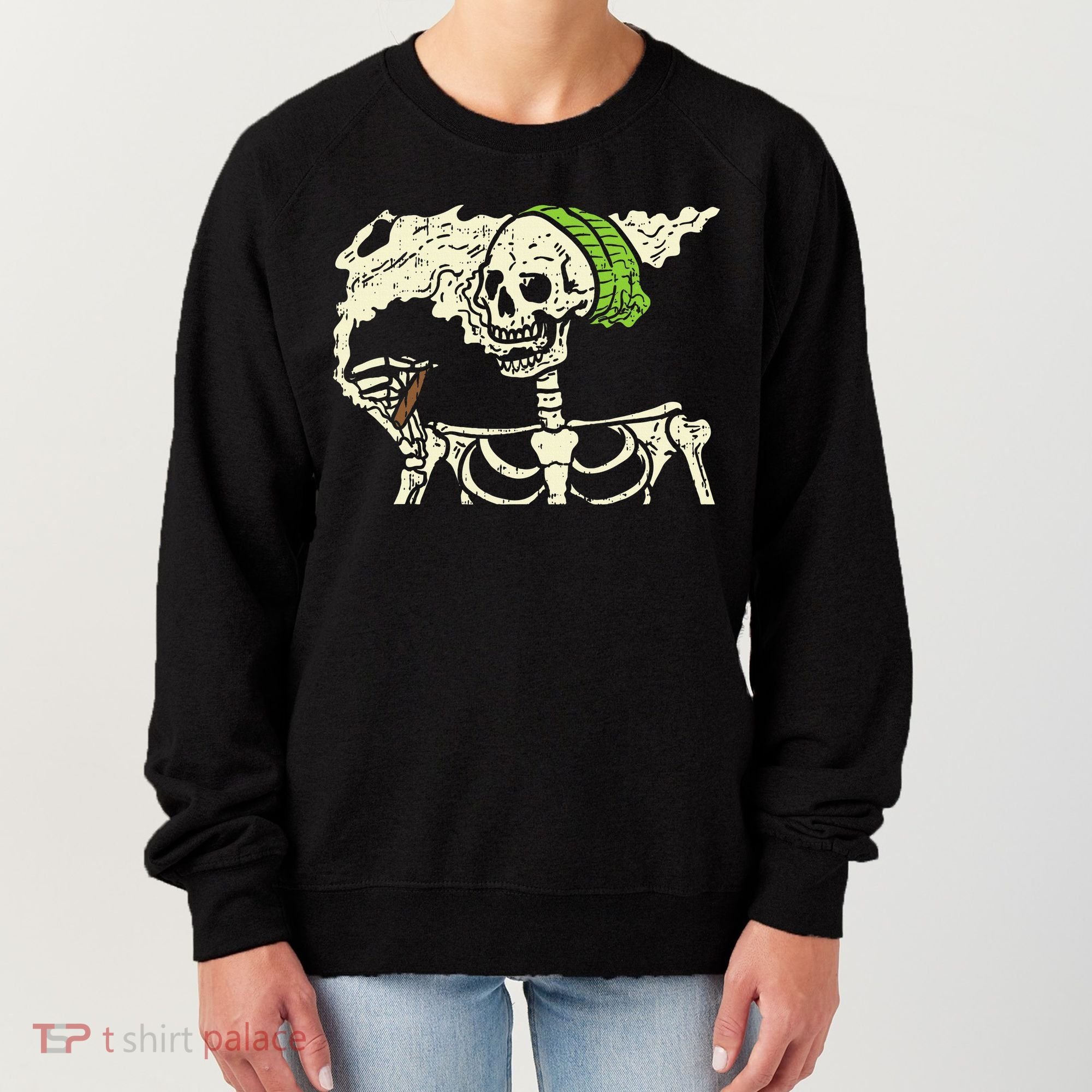Smoking Skeleton Joint Funny Weed Pot 420 Cannabis Halloween Women's Sweatshirt