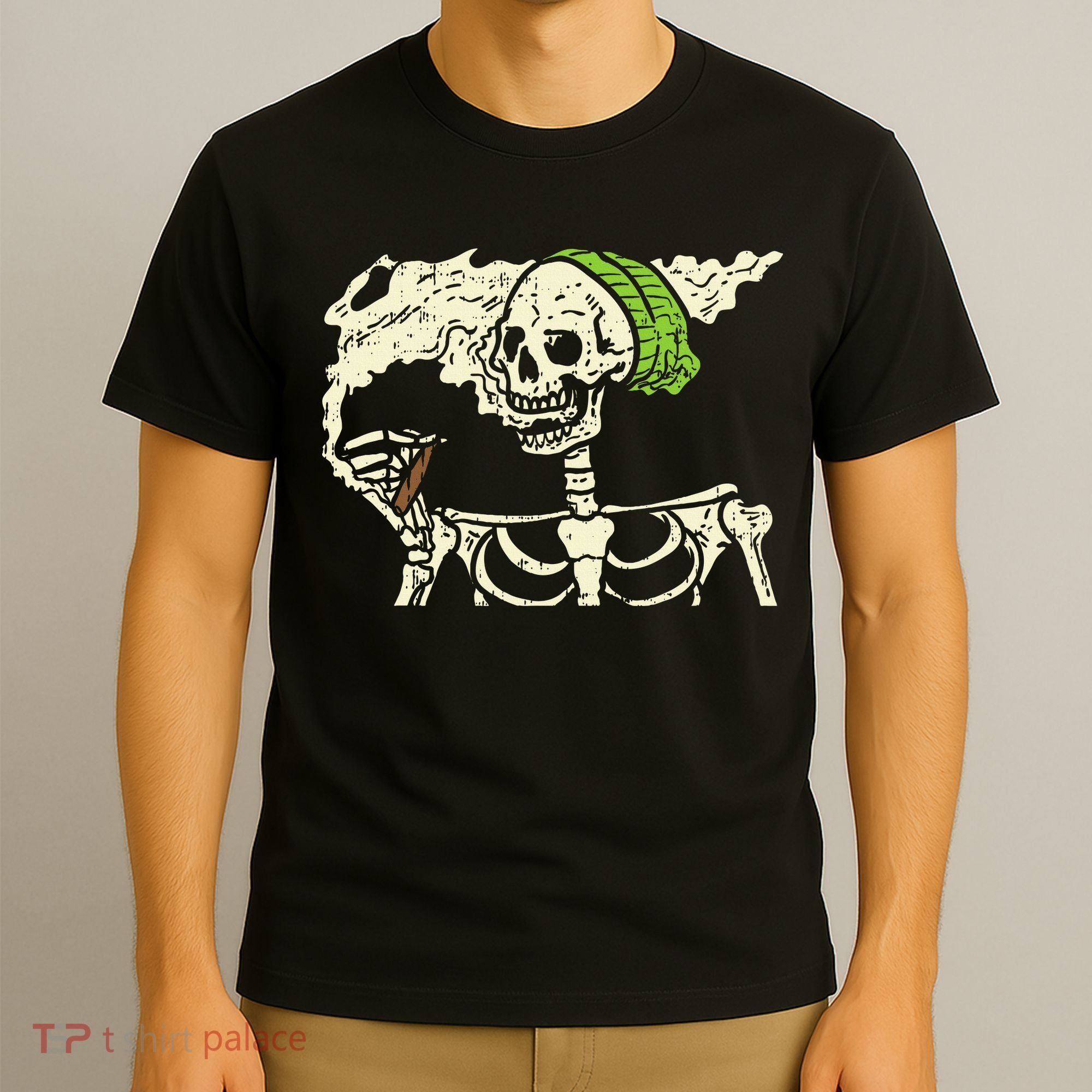 Smoking Skeleton Joint Funny Weed Pot 420 Cannabis Halloween T-Shirt