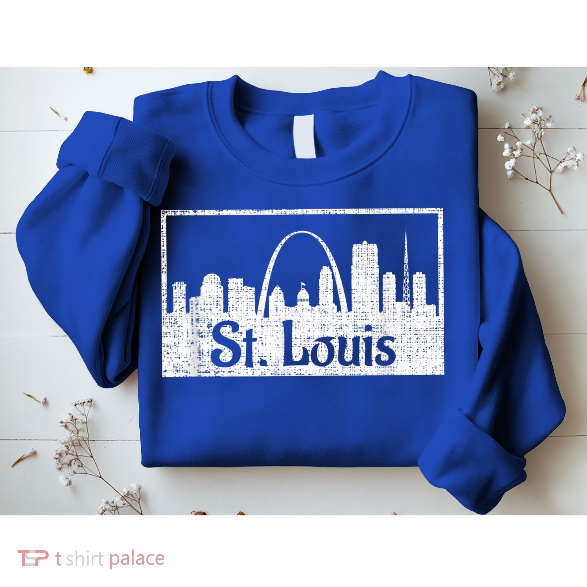 Saint St. Louis Missouri Skyline Souvenir Gift Sweatshirt