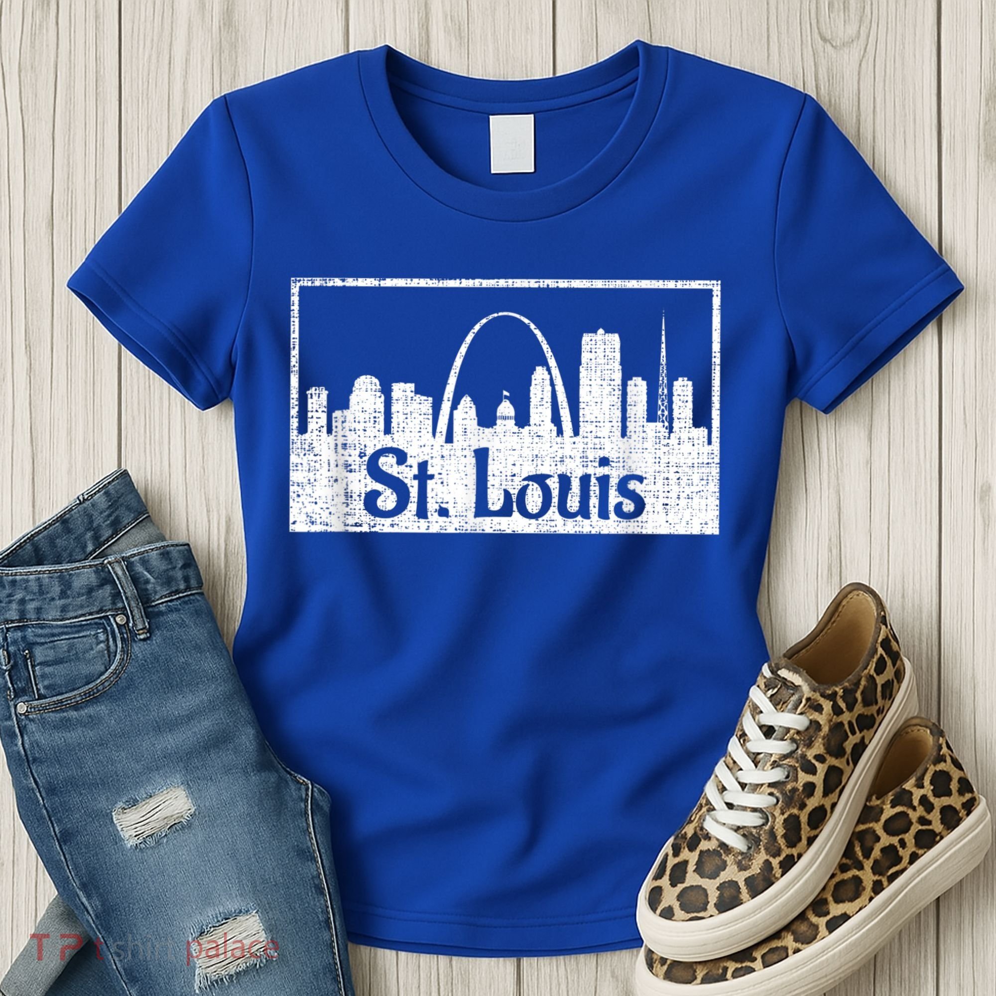Saint St. Louis Missouri Skyline Souvenir Gift Women's T-Shirt