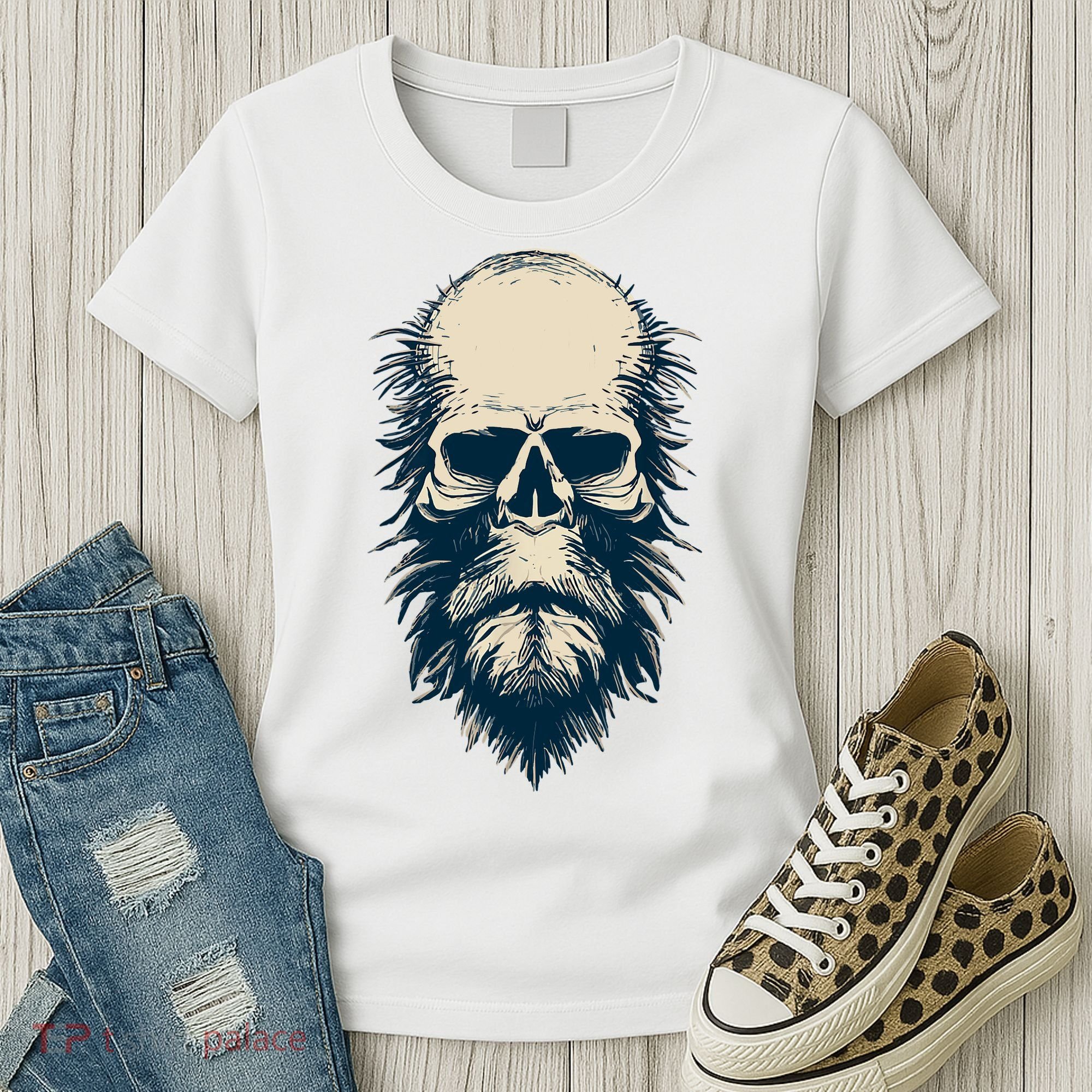 Sasquatch Skull Minimalist Bigfoot Horror Skull Women's T-Shirt
