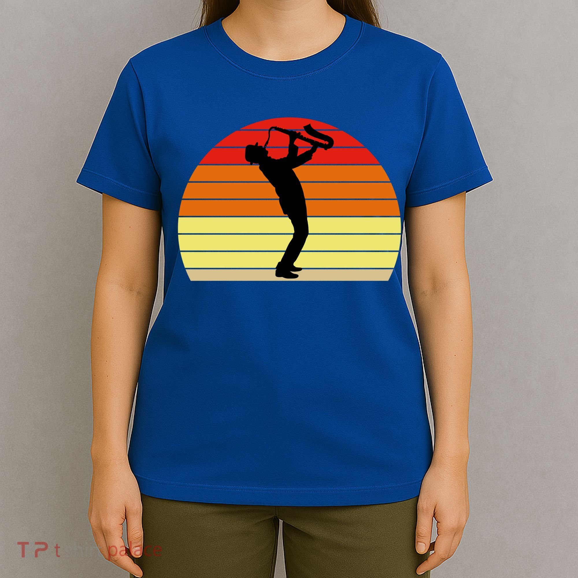 Sunset Saxophone Retro Saxophone Player Cool Gift T-Shirt