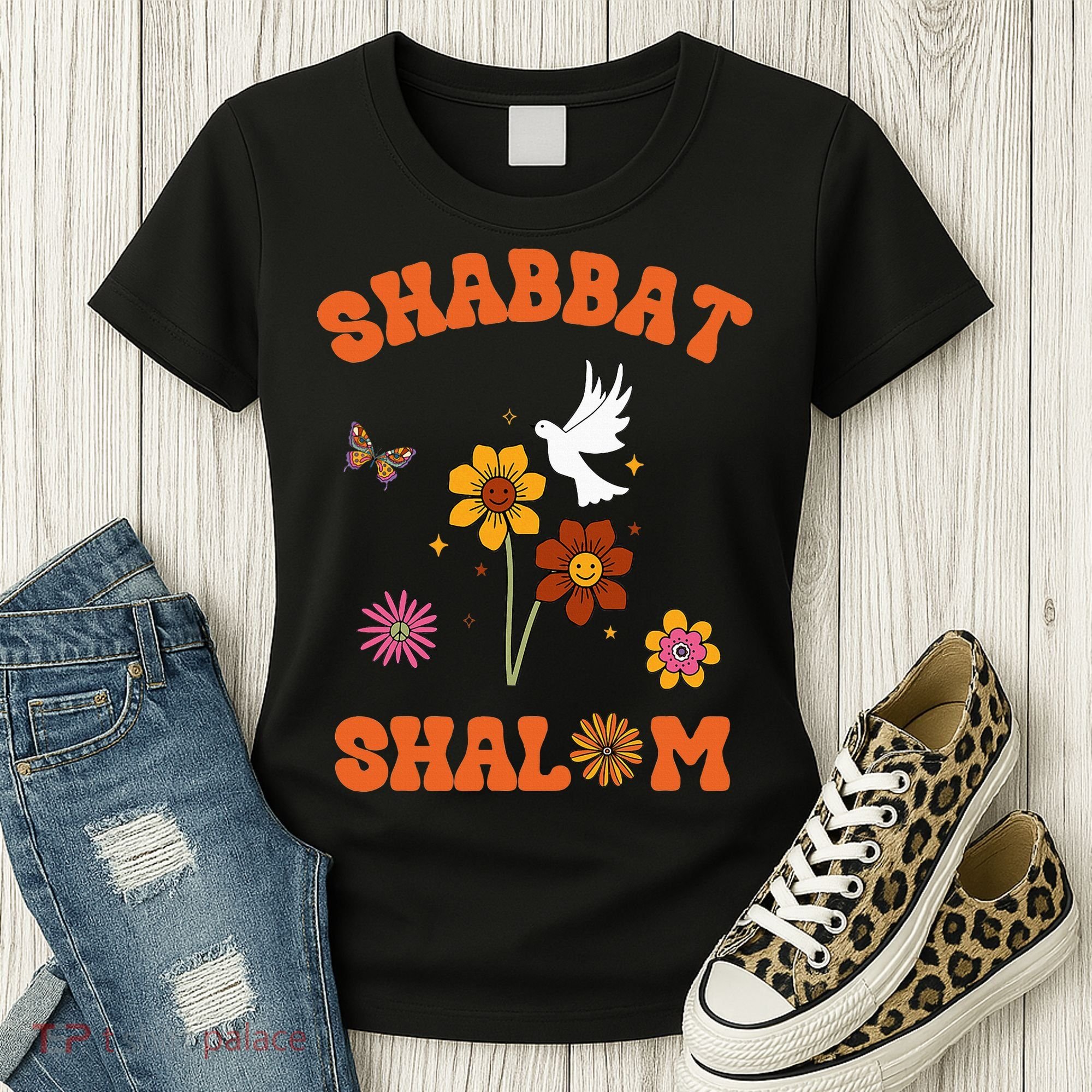 Shabbat Shalom Retro 60s 70s Groovy Hippie Flowers Peace Women's T-Shirt