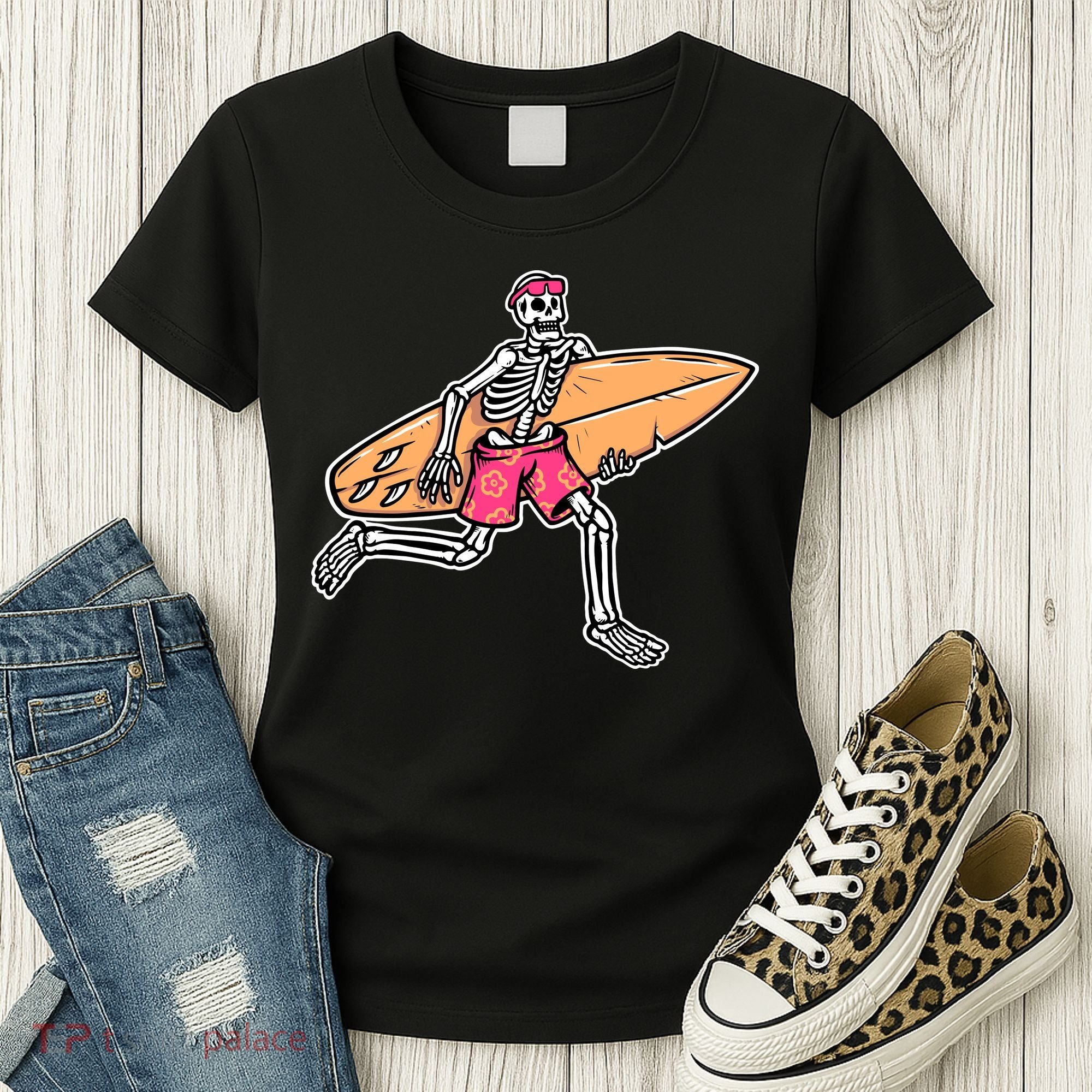 Skull Surfer Women's T-Shirt
