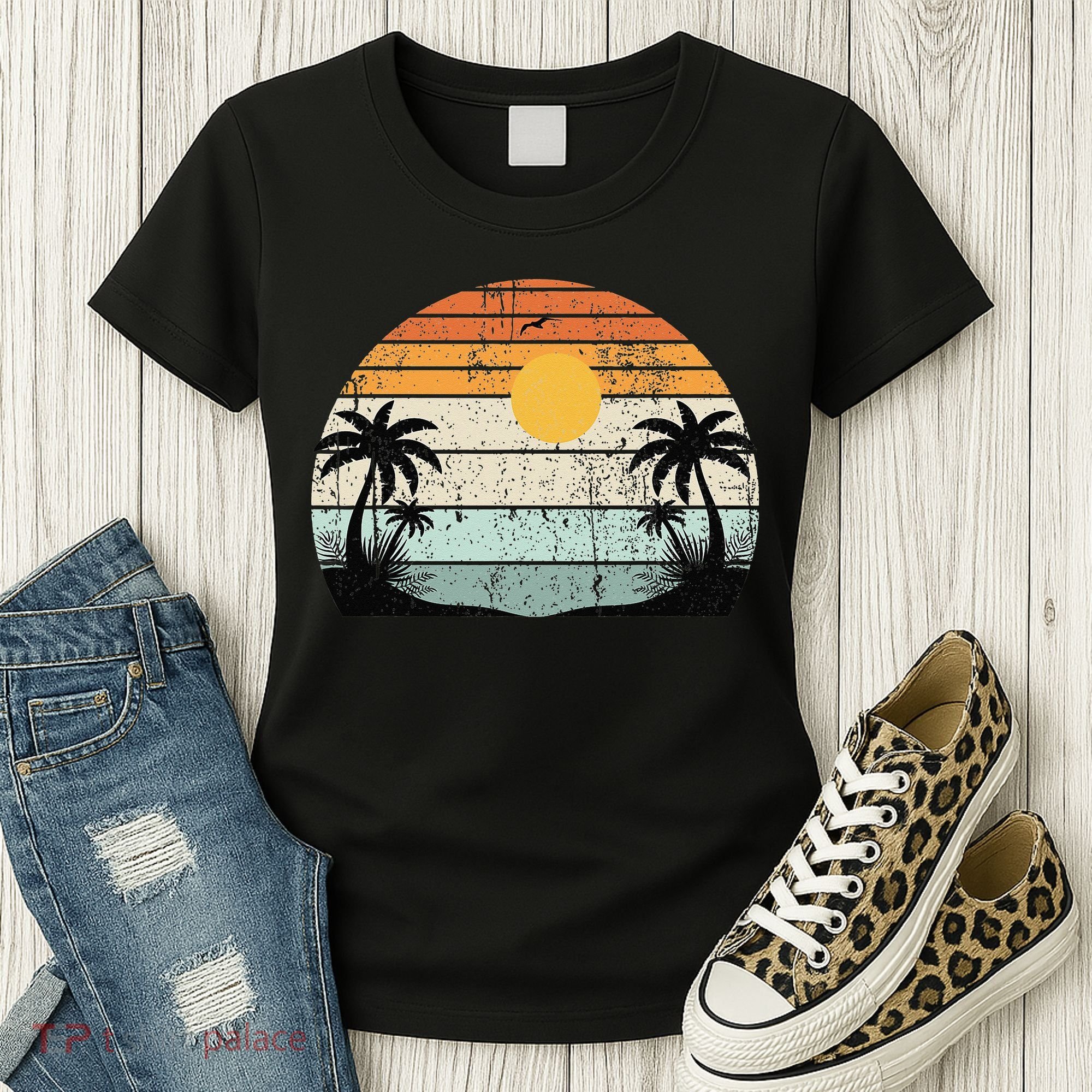 Sunshine Summer Vibes Palm Trees Beach Retro Tropical Summer Women's T-Shirt