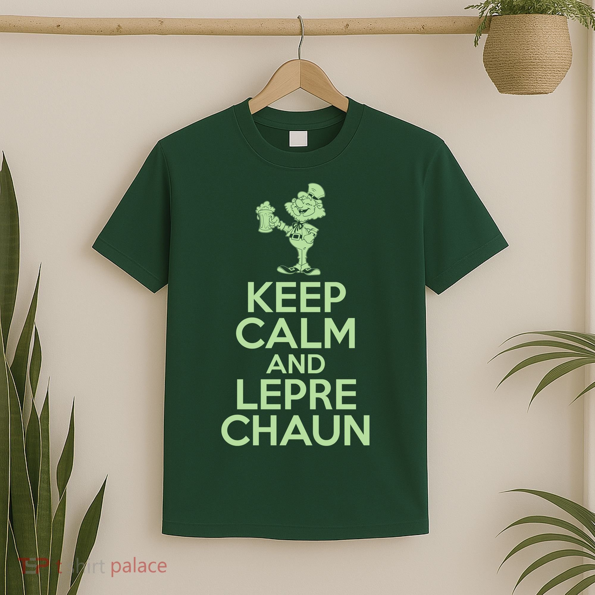 St Patrick's Day Keep Calm And Lepre Chaun  T-Shirt