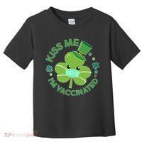 St Patrick's Day Kiss Me I'm Vaccinated Shamrock Toddler T-Shirt thumb 0