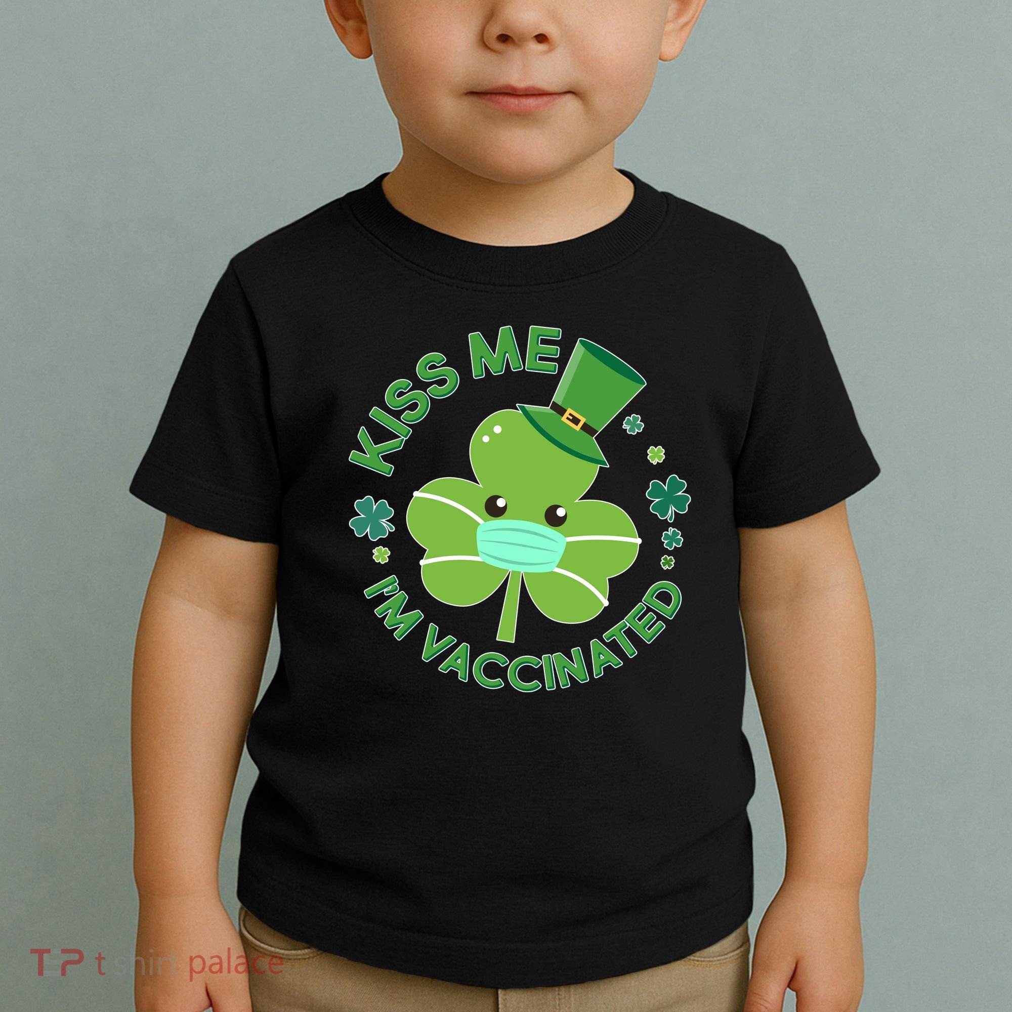 St Patrick's Day Kiss Me I'm Vaccinated Shamrock Toddler T-Shirt