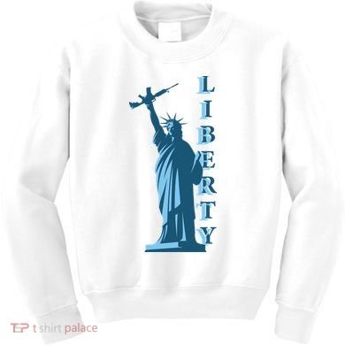 Stature Of Liberty Holding AR-15 Assault Rifle Kids Sweatshirt