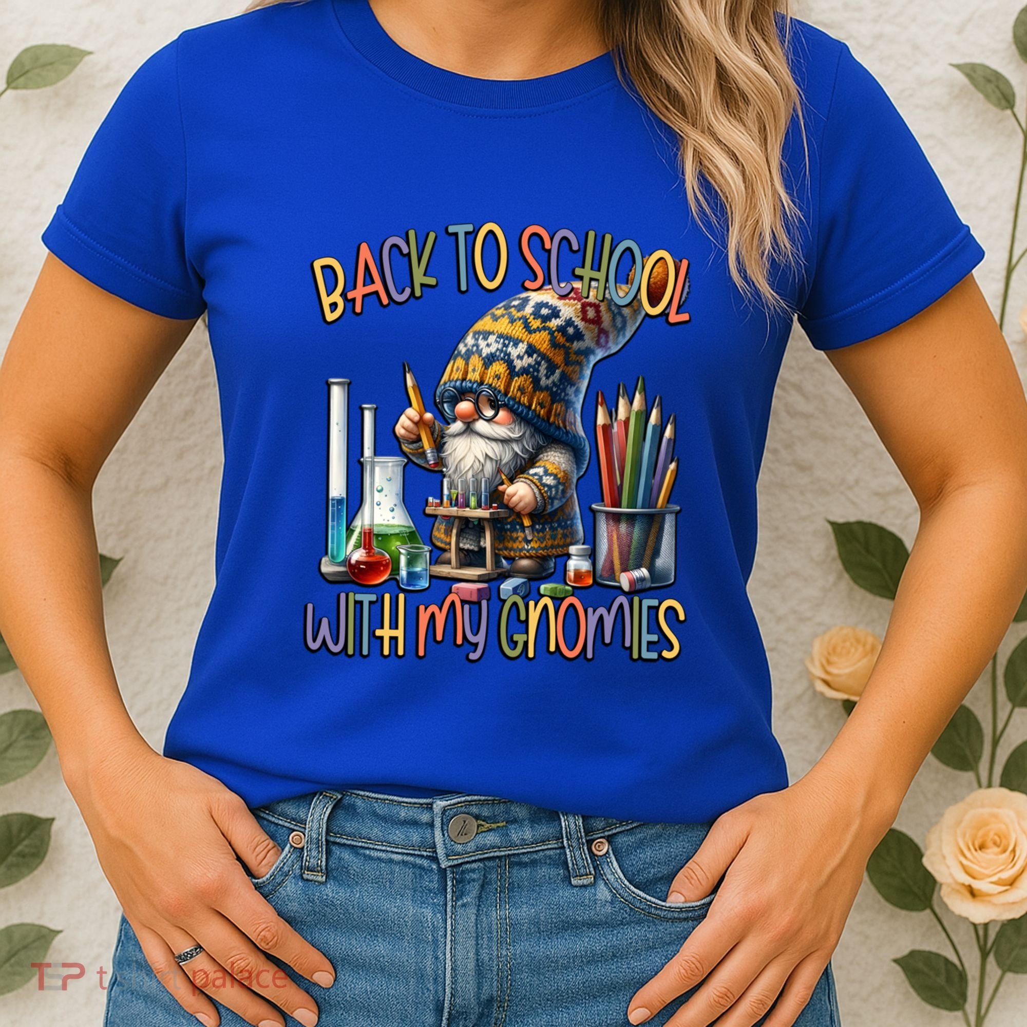 Science Teacher Chemistry Gnome Graphic Funny Back To School Gift Women's T-Shirt