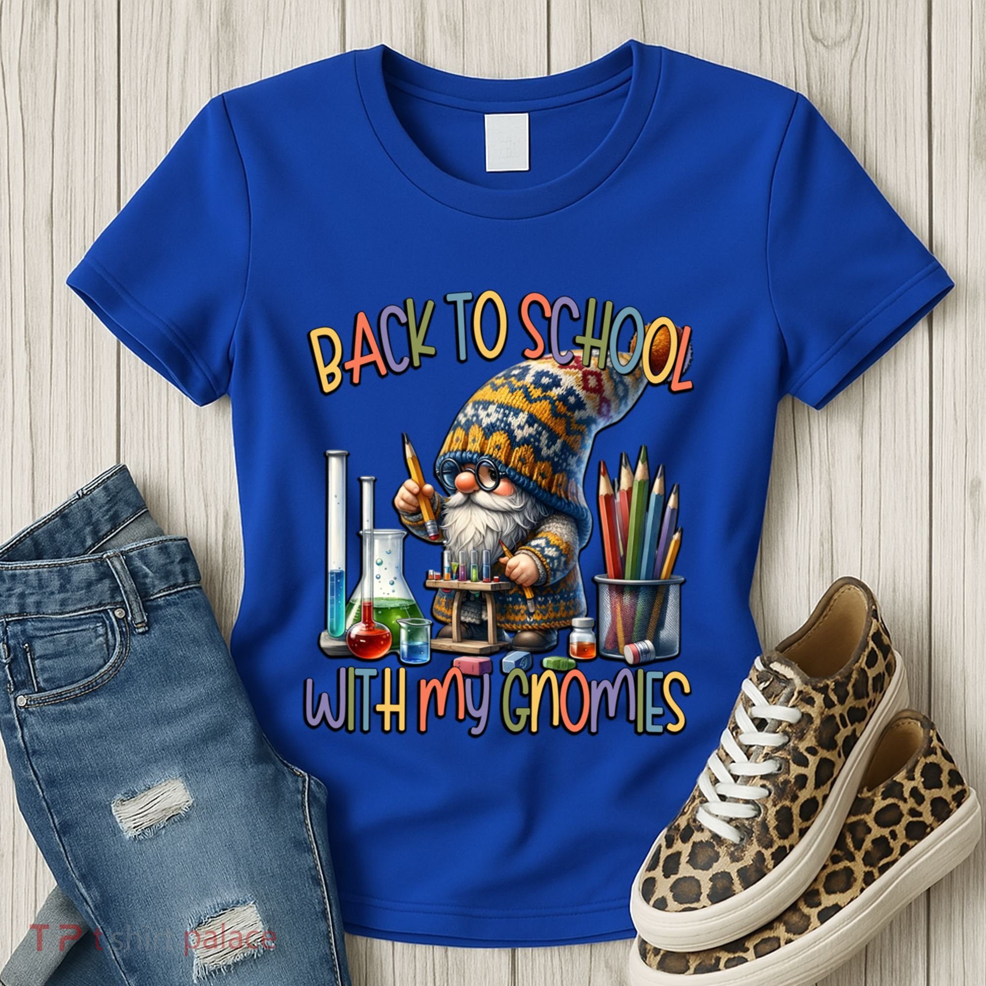Science Teacher Chemistry Gnome Graphic Funny Back To School Gift Women's T-Shirt