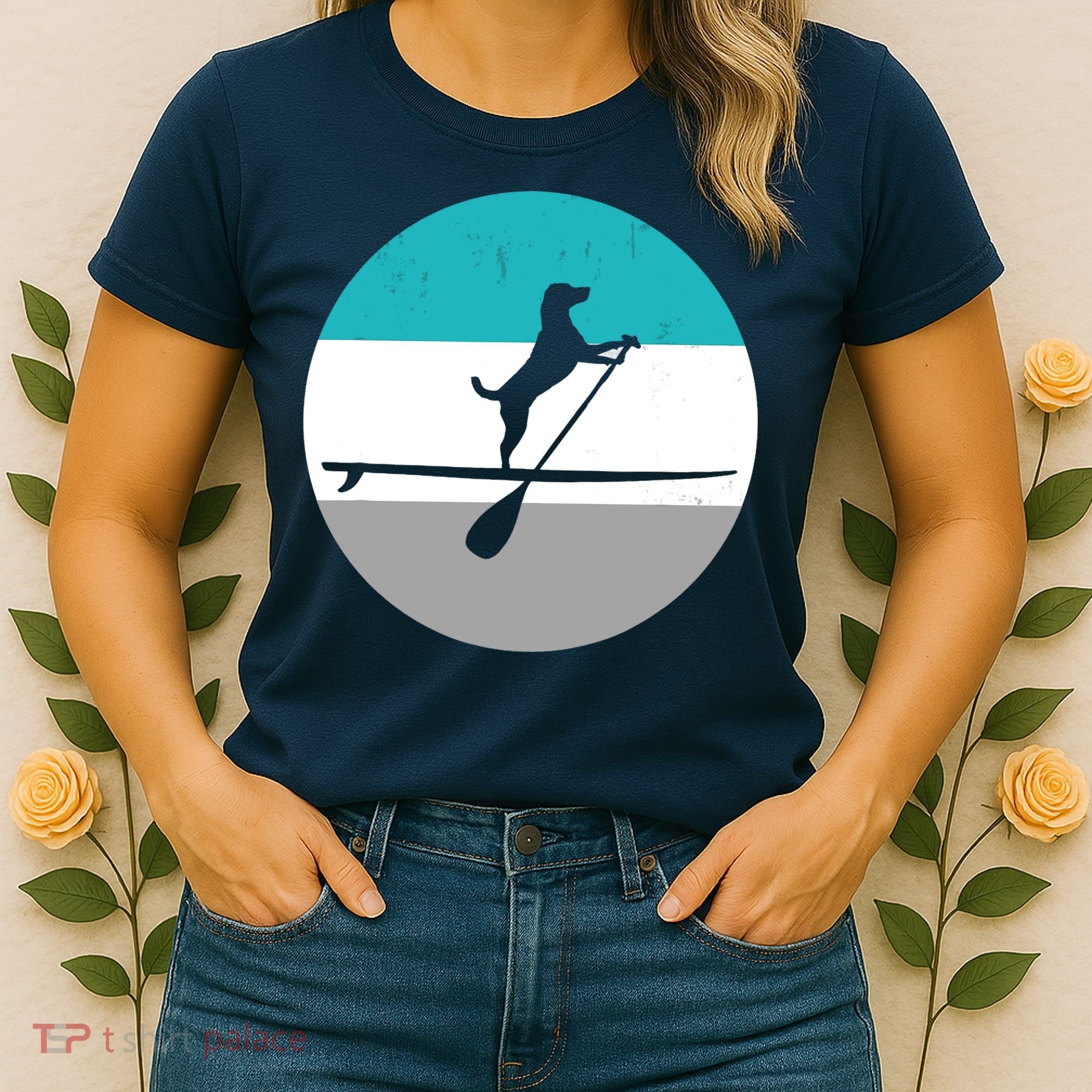 Stand Up Paddle Boarding with dog - Paddelsport SUP Board Women's T-Shirt