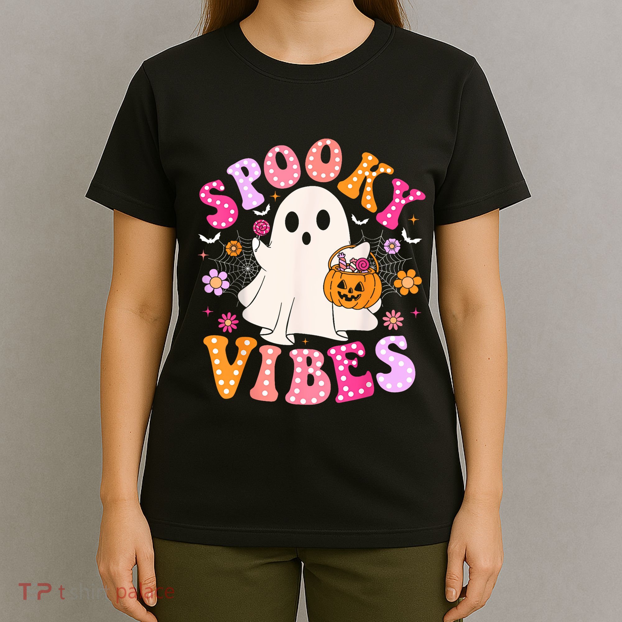 Spooky Vibes Ghost Retro Groovy Halloween Women T-Shirt