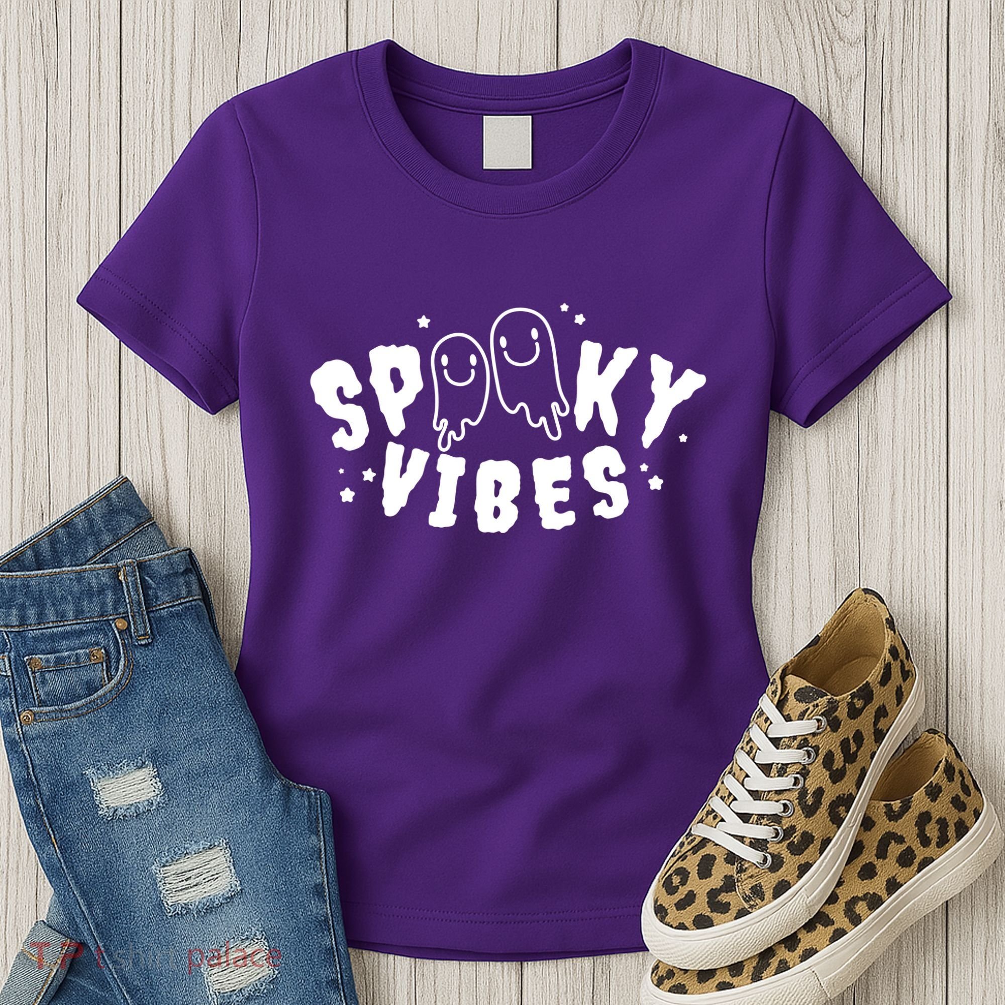 Spooky Vibes Halloween Ghost Cute Women's T-Shirt