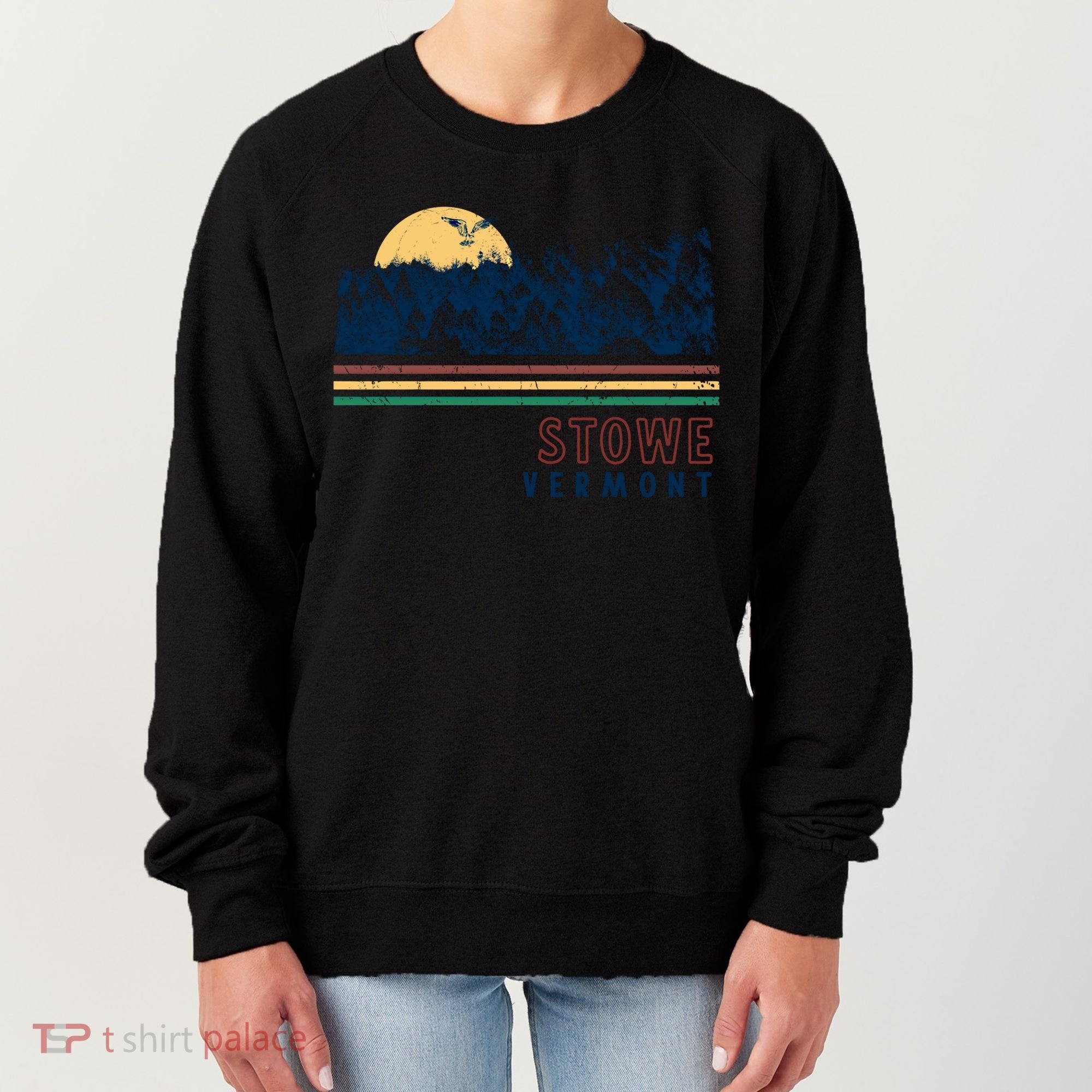 Stowe Vermont Hiking Skiing Retro Cool Gift Women's Sweatshirt