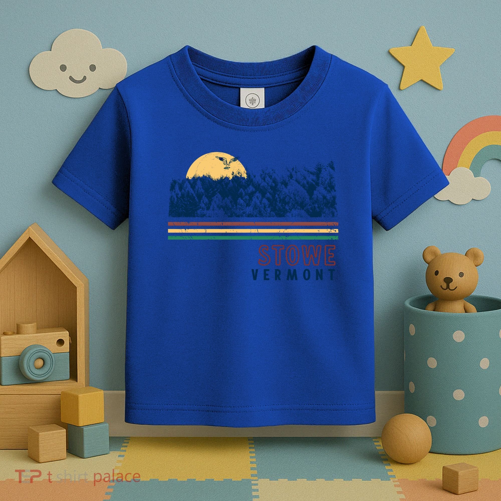 Stowe Vermont Hiking Skiing Retro Cool Gift Toddler T-Shirt