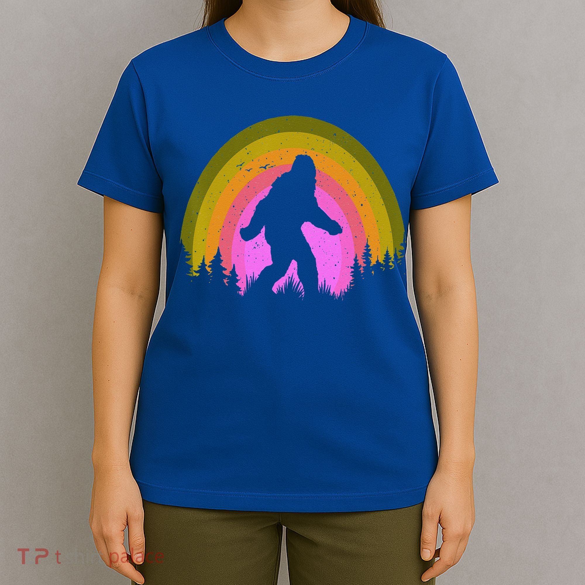 Sasquatch Vintage Sunset Bigfoot Retro Distressed 60sFunny Gift T-Shirt