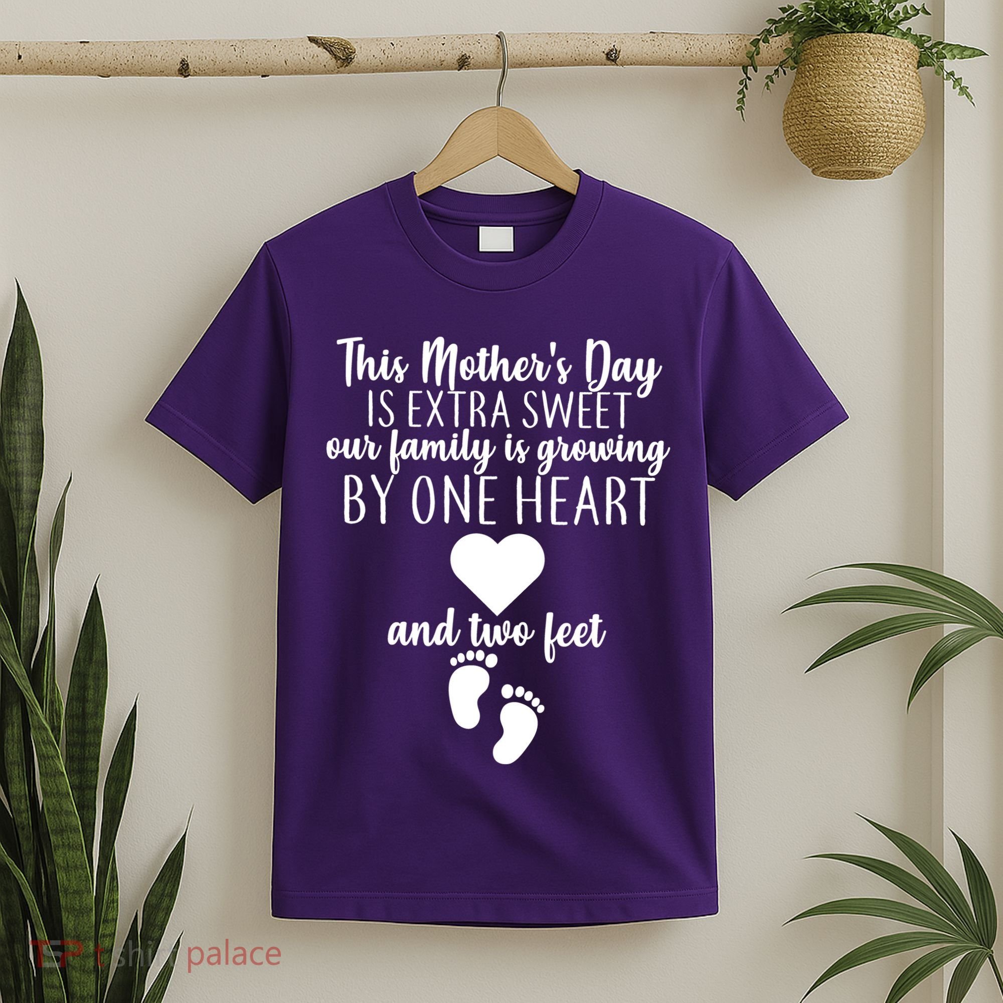 Sweet Mother's Day Pregnancy Announcement  T-Shirt