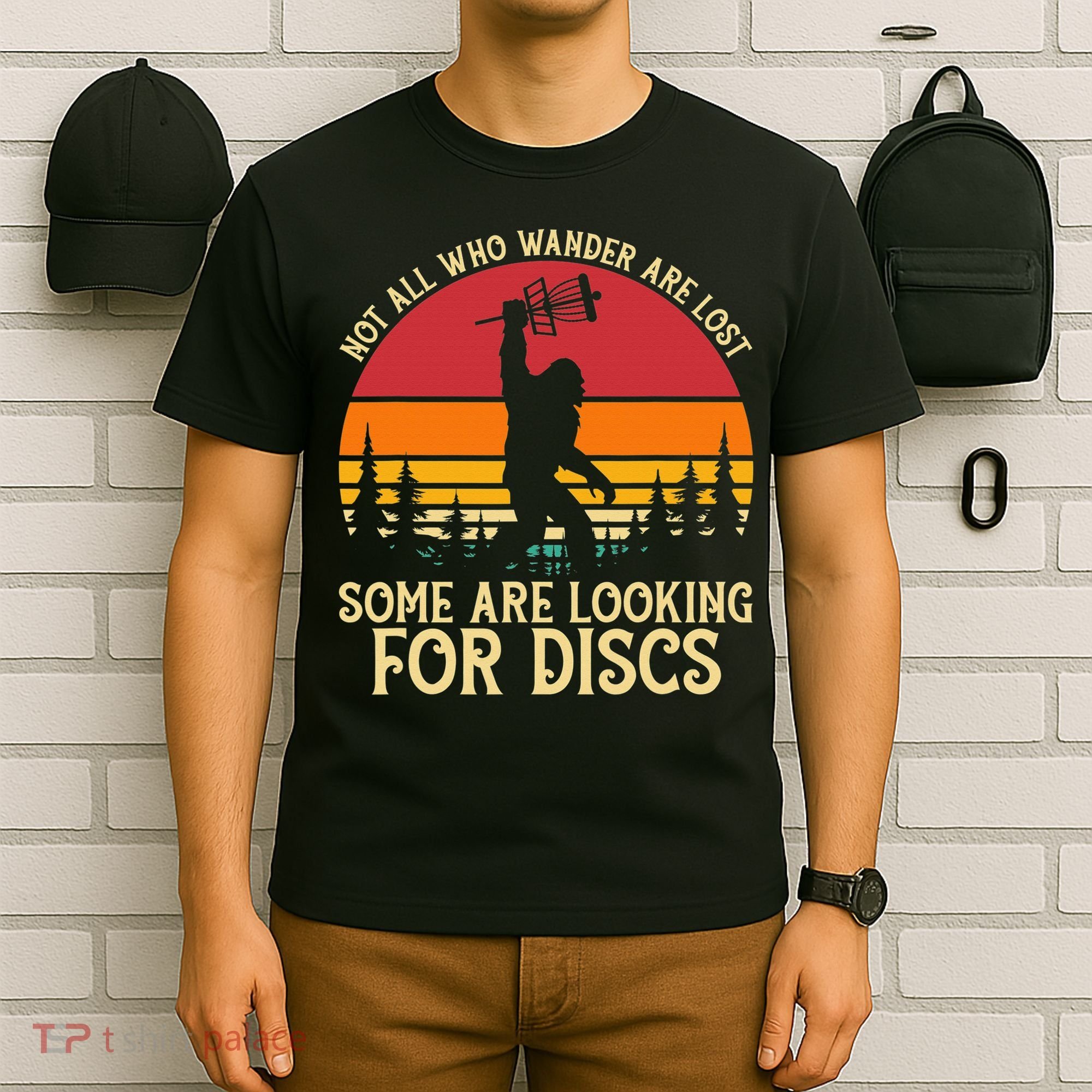 Sasquatch Yeti Frisbee Golf Ultimate Bigfoot Disc Golf T-Shirt