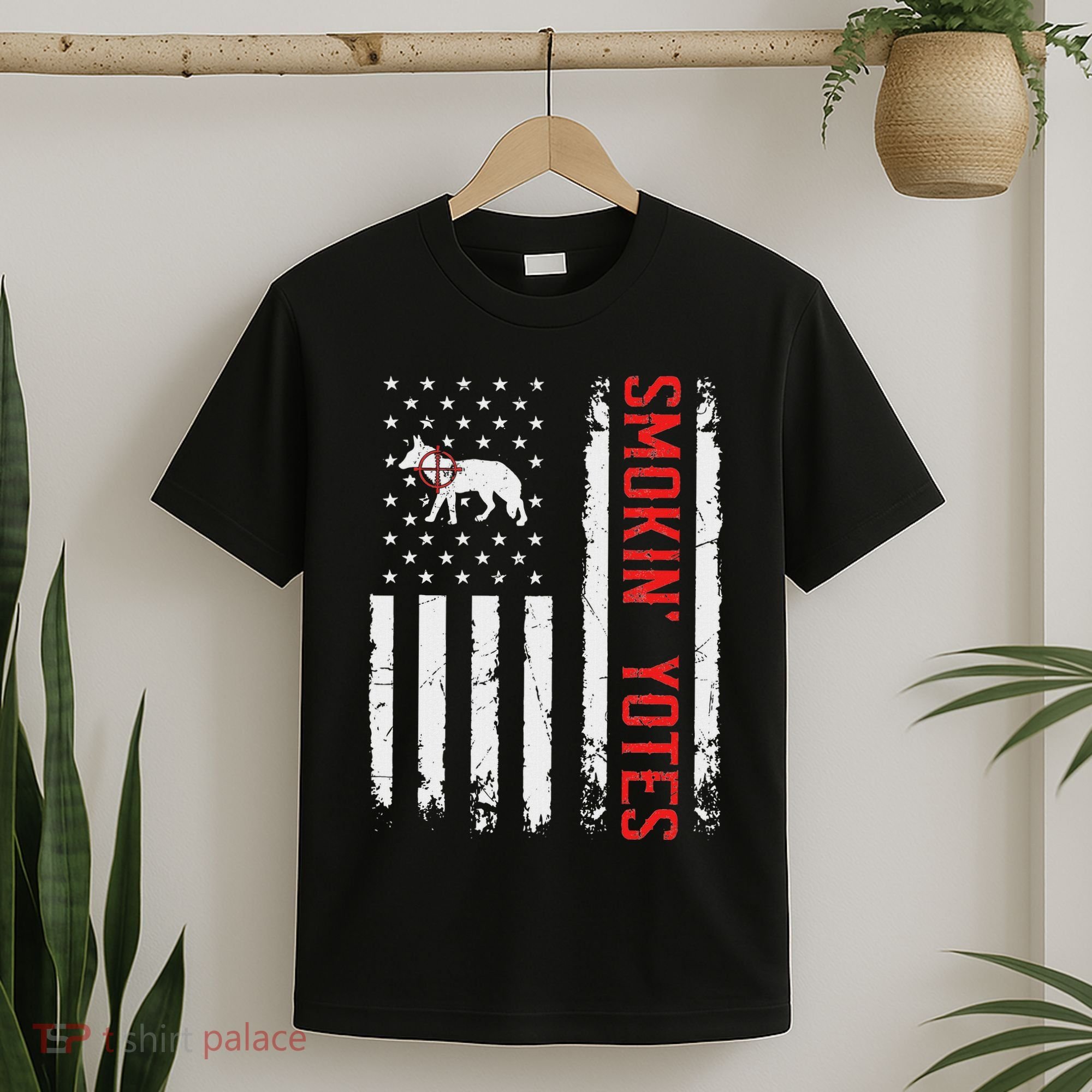 Smokin Yotes Vintage Us Flag Coyote Hunter Hunting Yotes T-Shirt