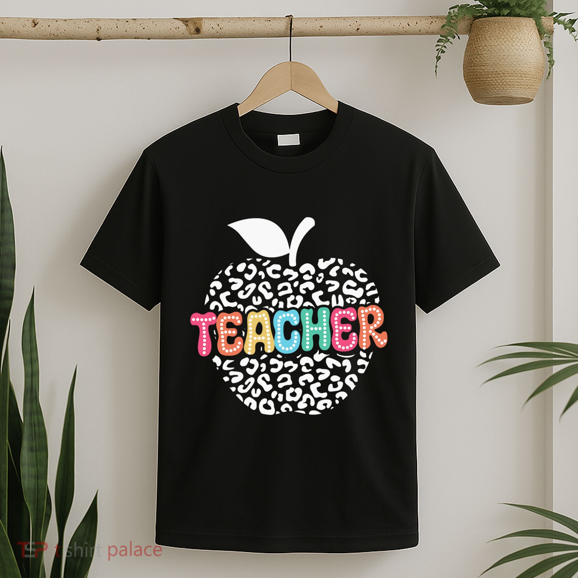 Teacher Apple Back To School Kindergarten Preschool Teacher T-Shirt