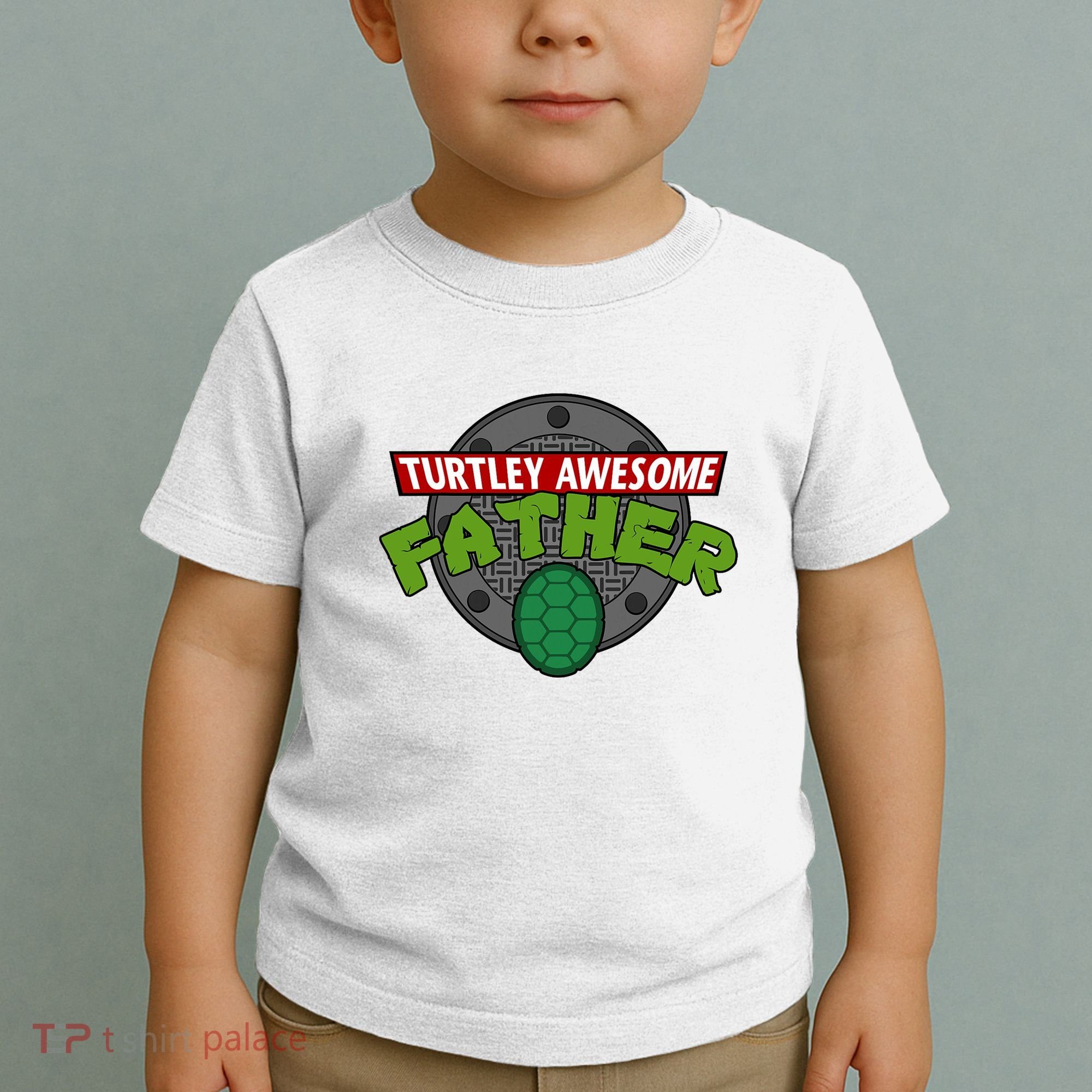 Turtley Awesome Father Awesome Fathers Day Toddler T-Shirt