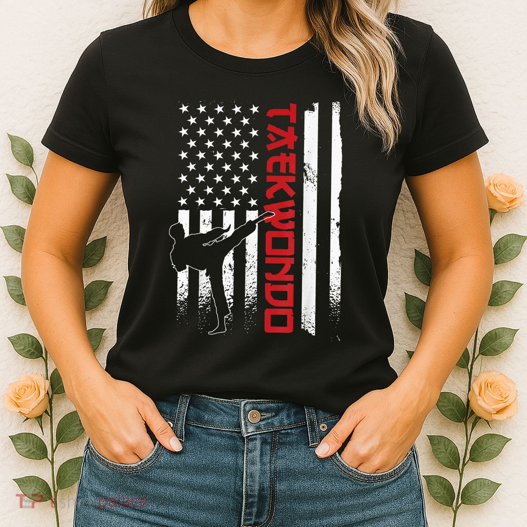 Taekwondo American Flag Taekwondo Fighter Us Flag Women's T-Shirt