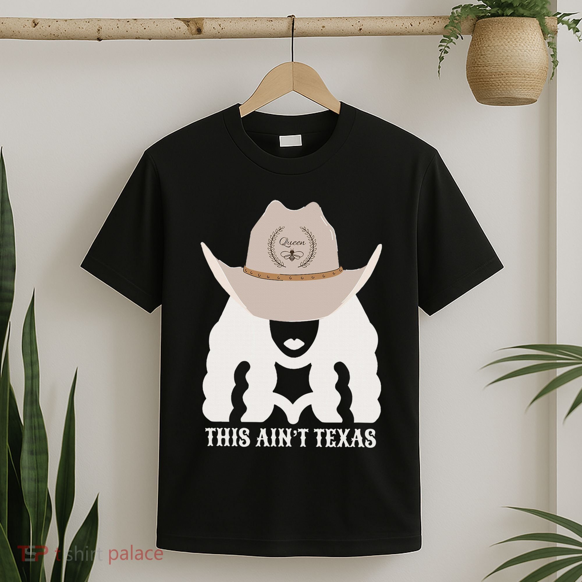 This Ain’T Texas Cowgirl Queen Bee Silhouette Texas Holdem T-Shirt