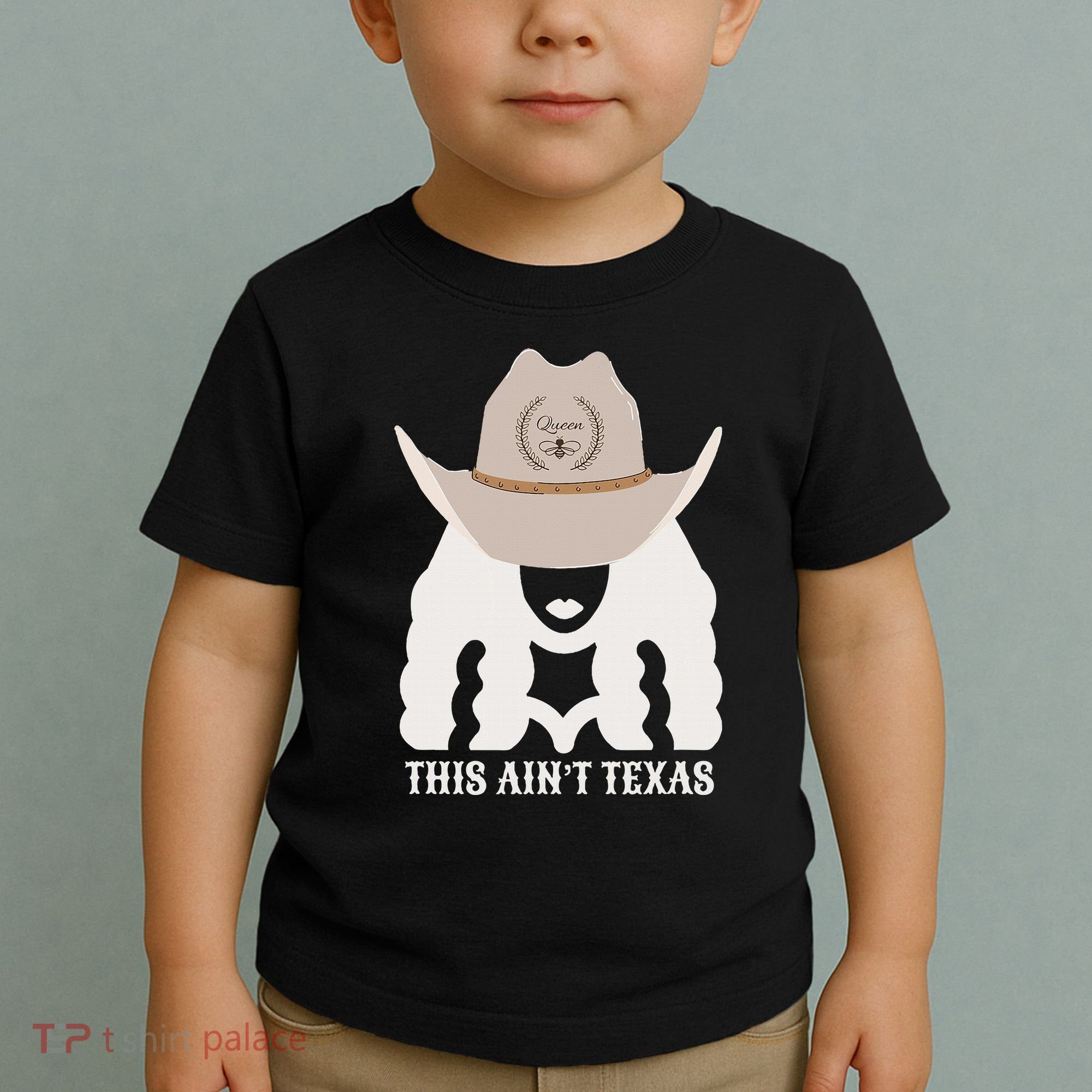 This Ain’T Texas Cowgirl Queen Bee Silhouette Texas Holdem Toddler T-Shirt