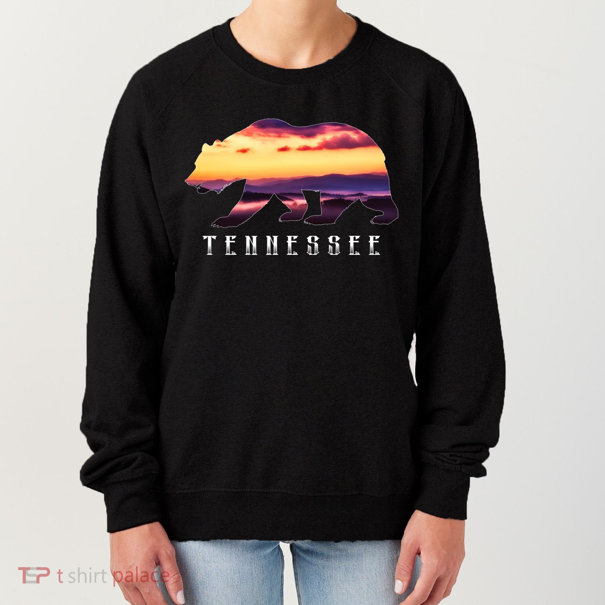 Tennessee Bear And Great Smoky Mountains Park Image Souvenir Gift Women's Sweatshirt