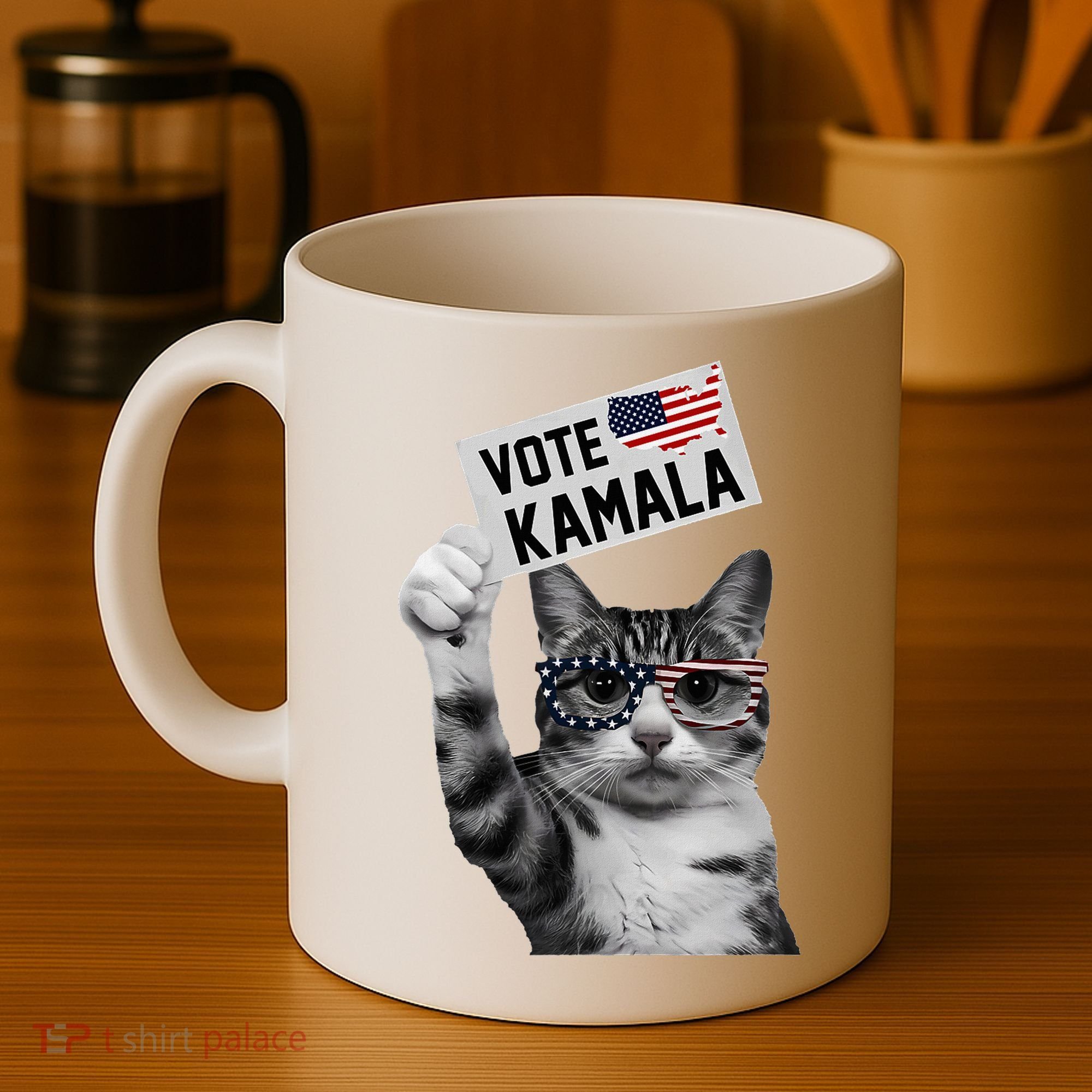 This Childless Cat Lady Is Voting Kamala 2024 Coffee Mug