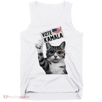 This Childless Cat Lady Is Voting Kamala 2024 Tank Top