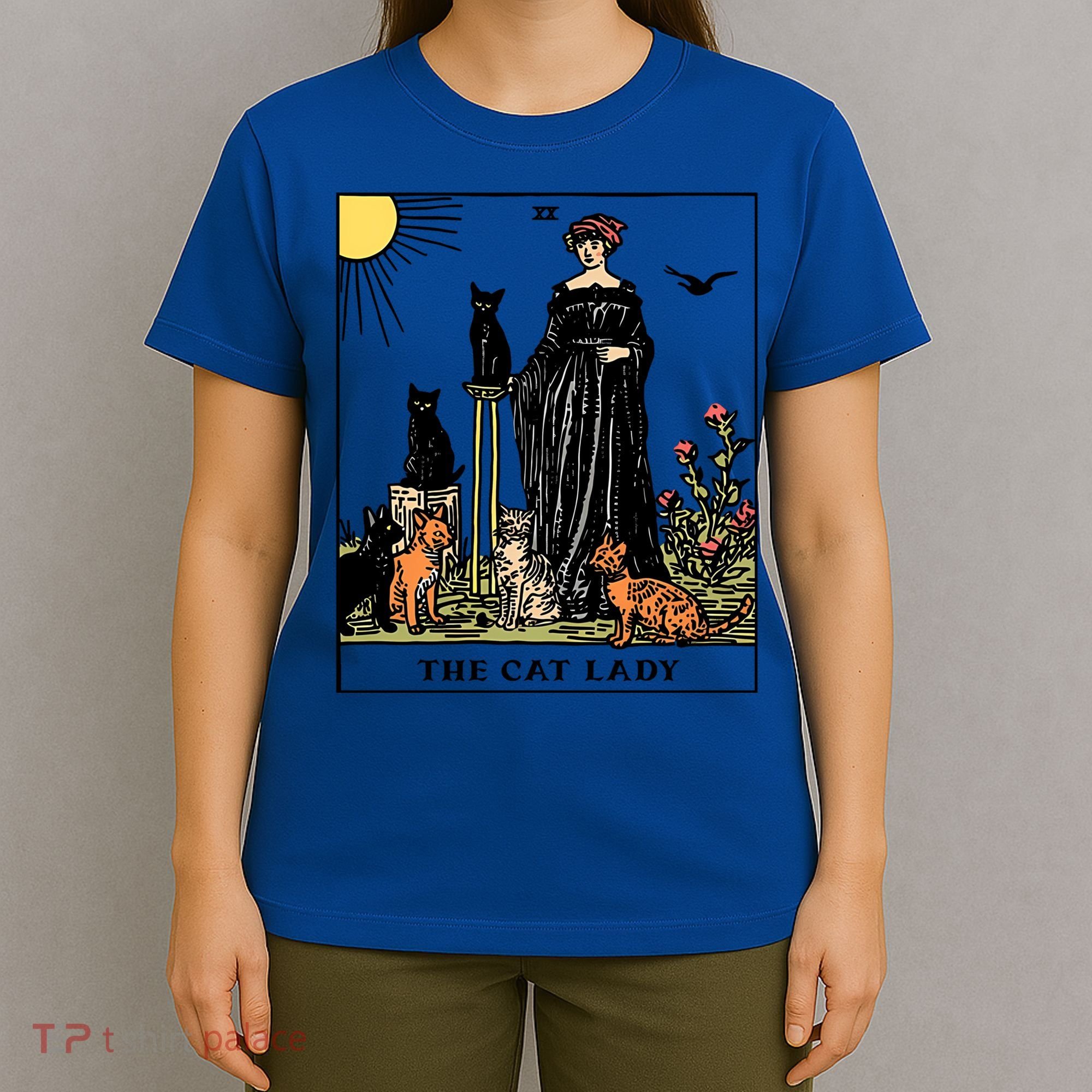 The Cat Lady Tarot Card Vintage Gothic Cat Mom Gift T-Shirt