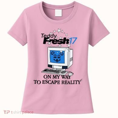 Teddyfresh Computer On My Way To Escape Reality Women's T-Shirt