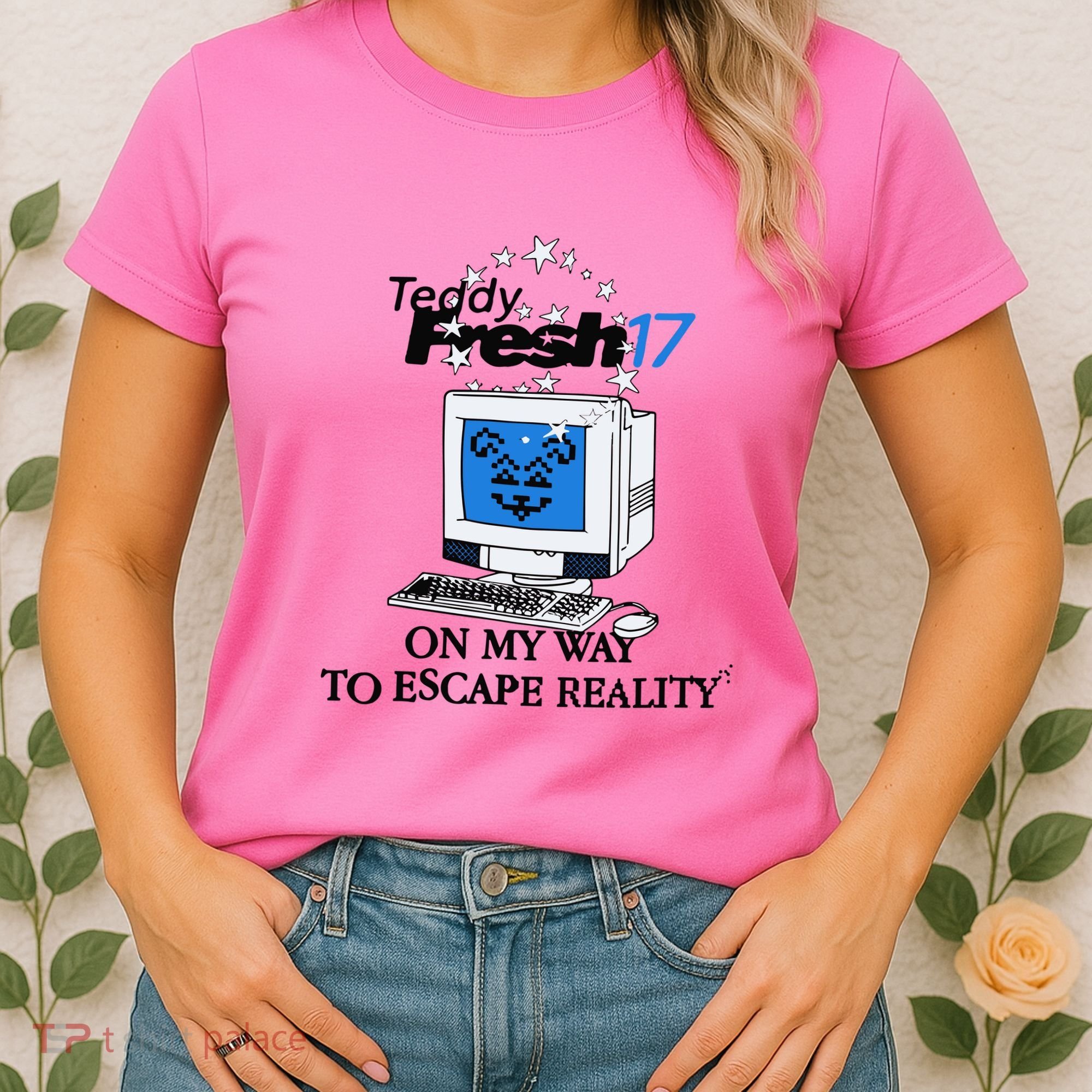 Teddyfresh Computer On My Way To Escape Reality Women's T-Shirt