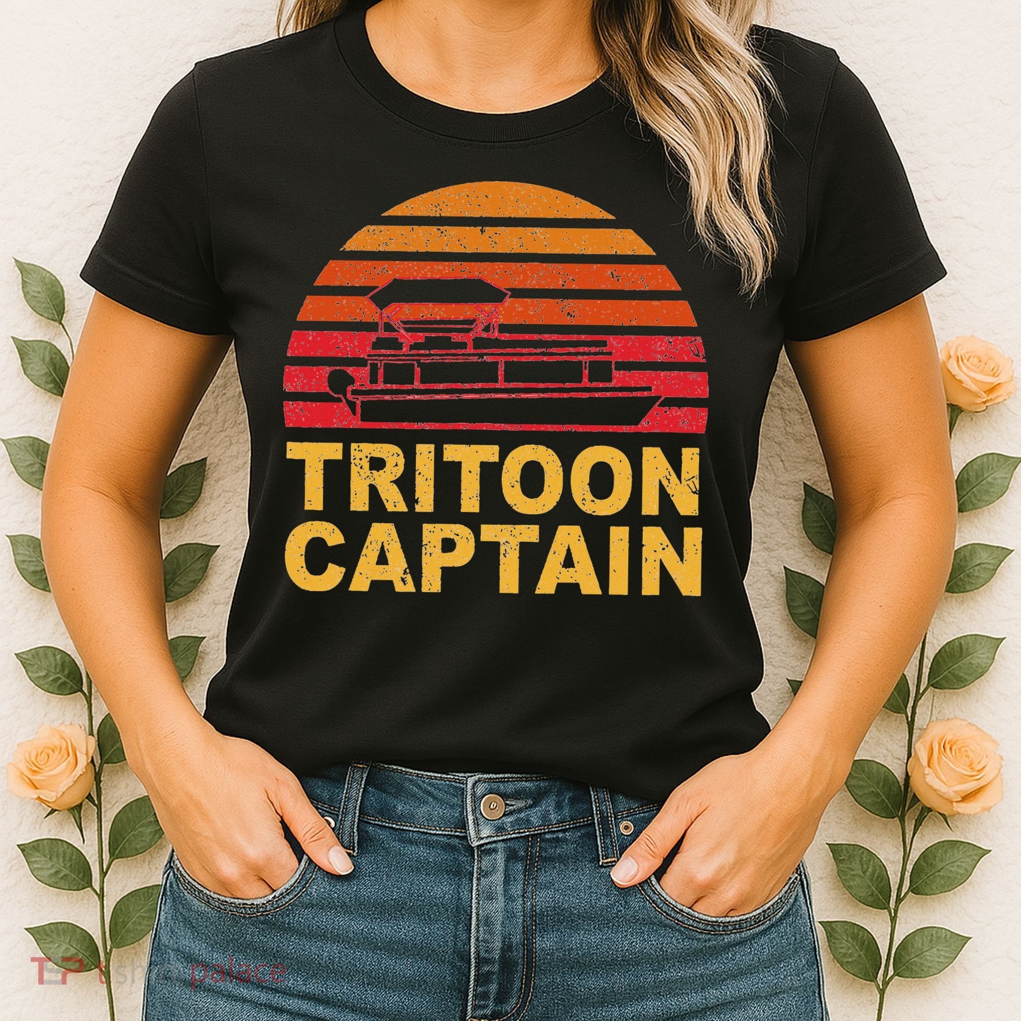 Tritoon Captain Pontoon Captain Tri Toon Boating Women's T-Shirt