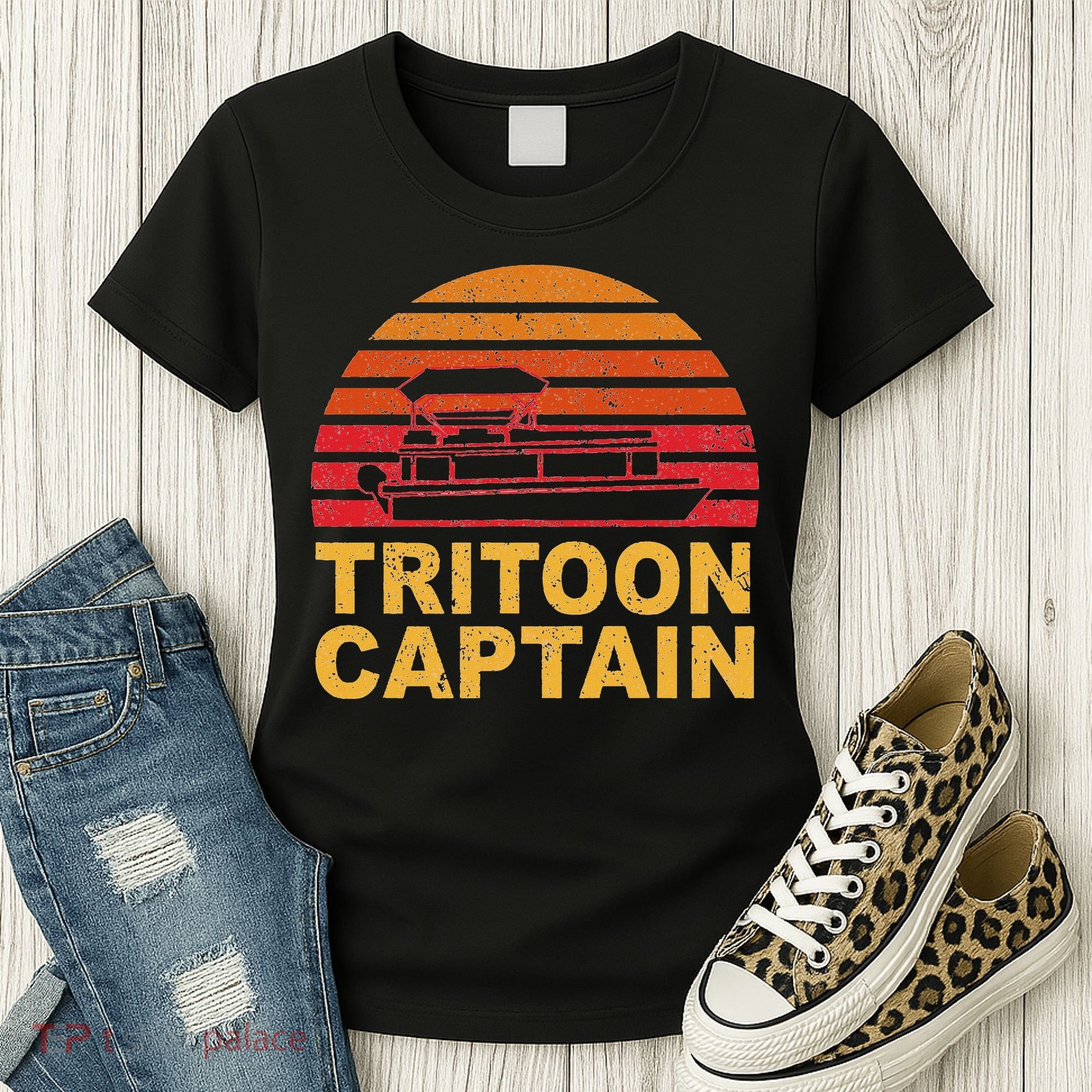 Tritoon Captain Pontoon Captain Tri Toon Boating Women's T-Shirt