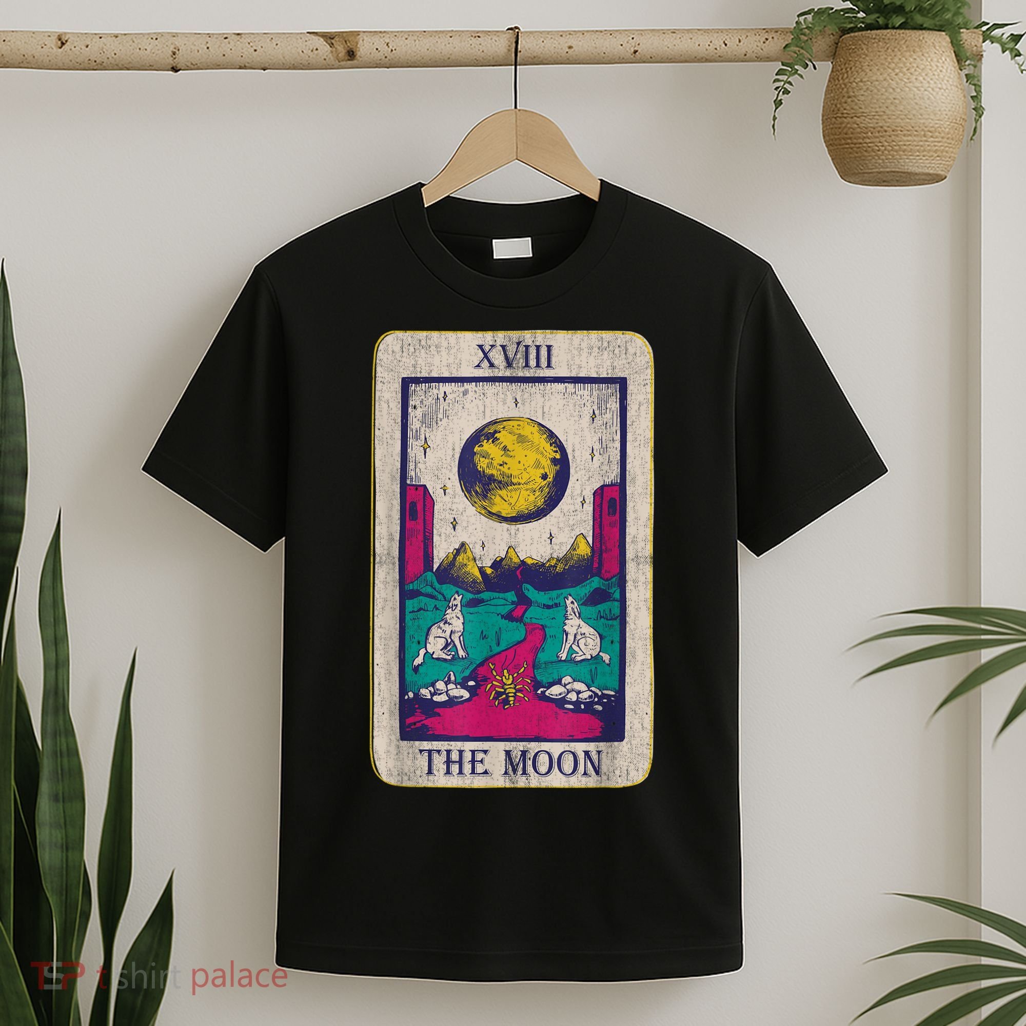 Tarot Card The Moon XVIII Occult Vintage Wolf Moon T-Shirt