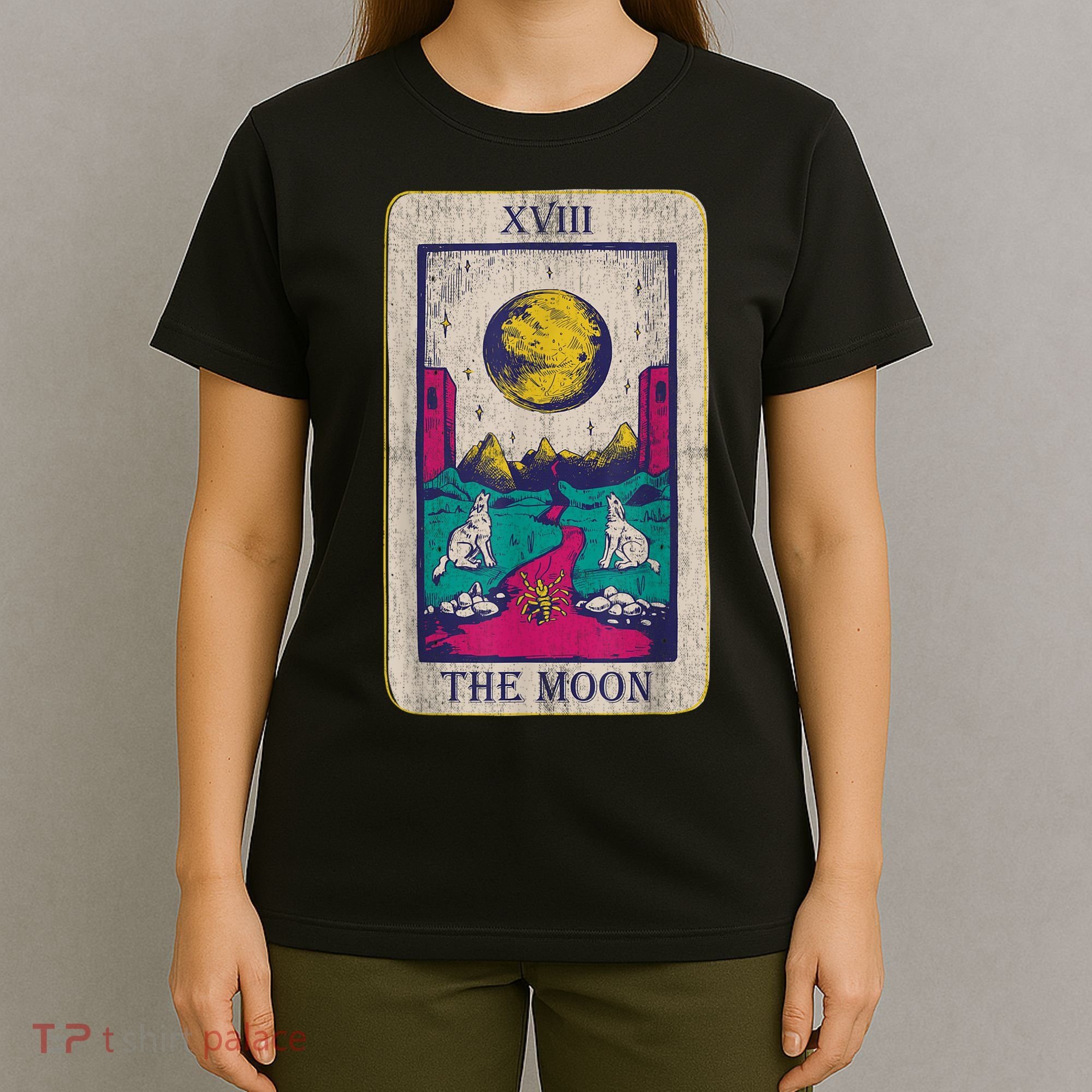 Tarot Card The Moon XVIII Occult Vintage Wolf Moon T-Shirt