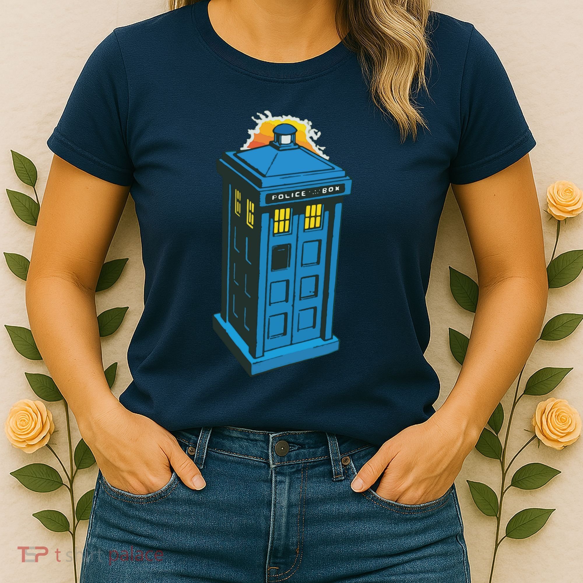 Tardis Comic Women's T-Shirt