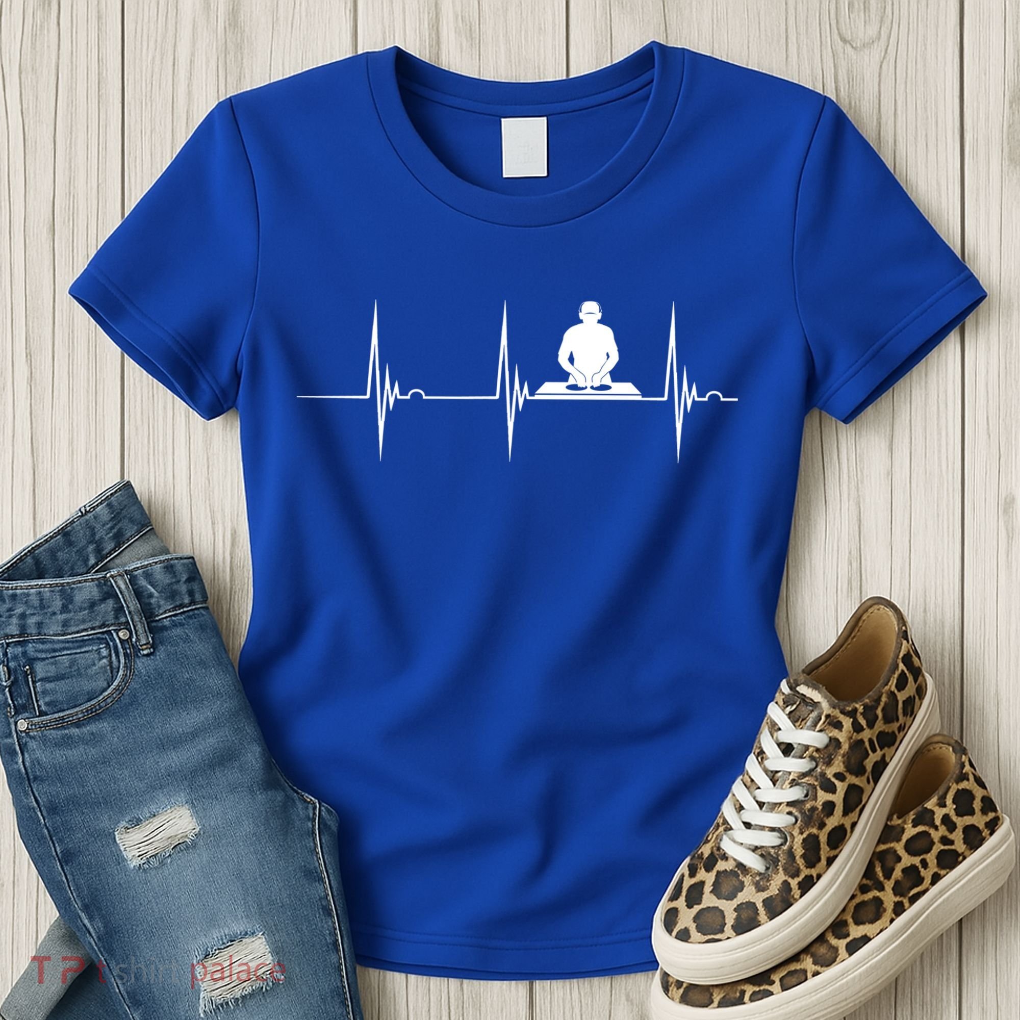 Turntable Dj Dance Music Heartbeat Ekg Pulse Dj Techno Gift Women's T-Shirt