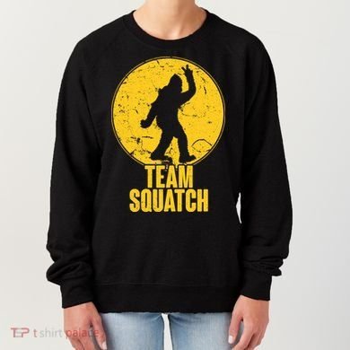 Team Squatch Bigfoot Sasquatch Women's Sweatshirt