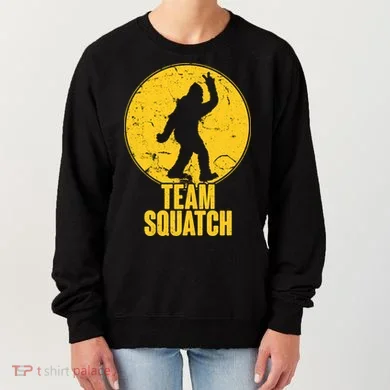 Team Squatch Bigfoot Sasquatch Women's Sweatshirt