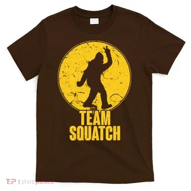 Team Squatch Bigfoot Sasquatch T-Shirt