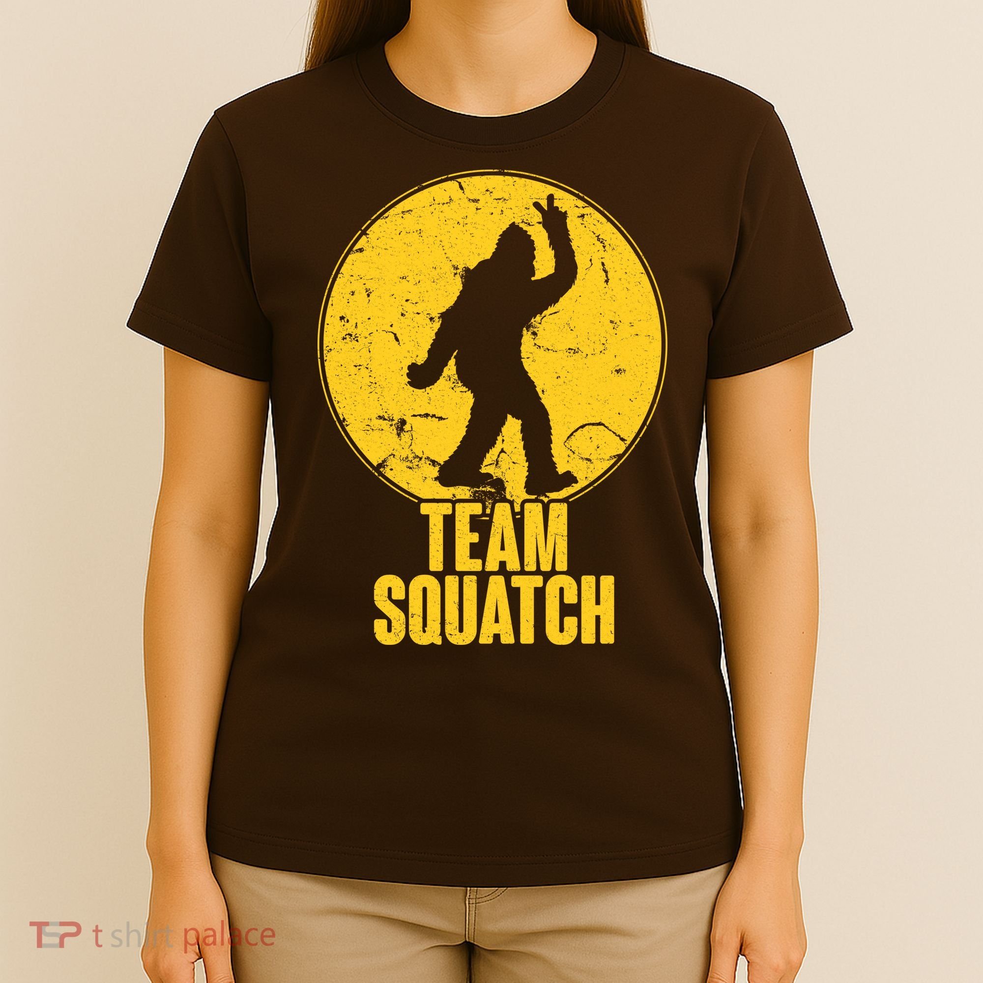 Team Squatch Bigfoot Sasquatch T-Shirt